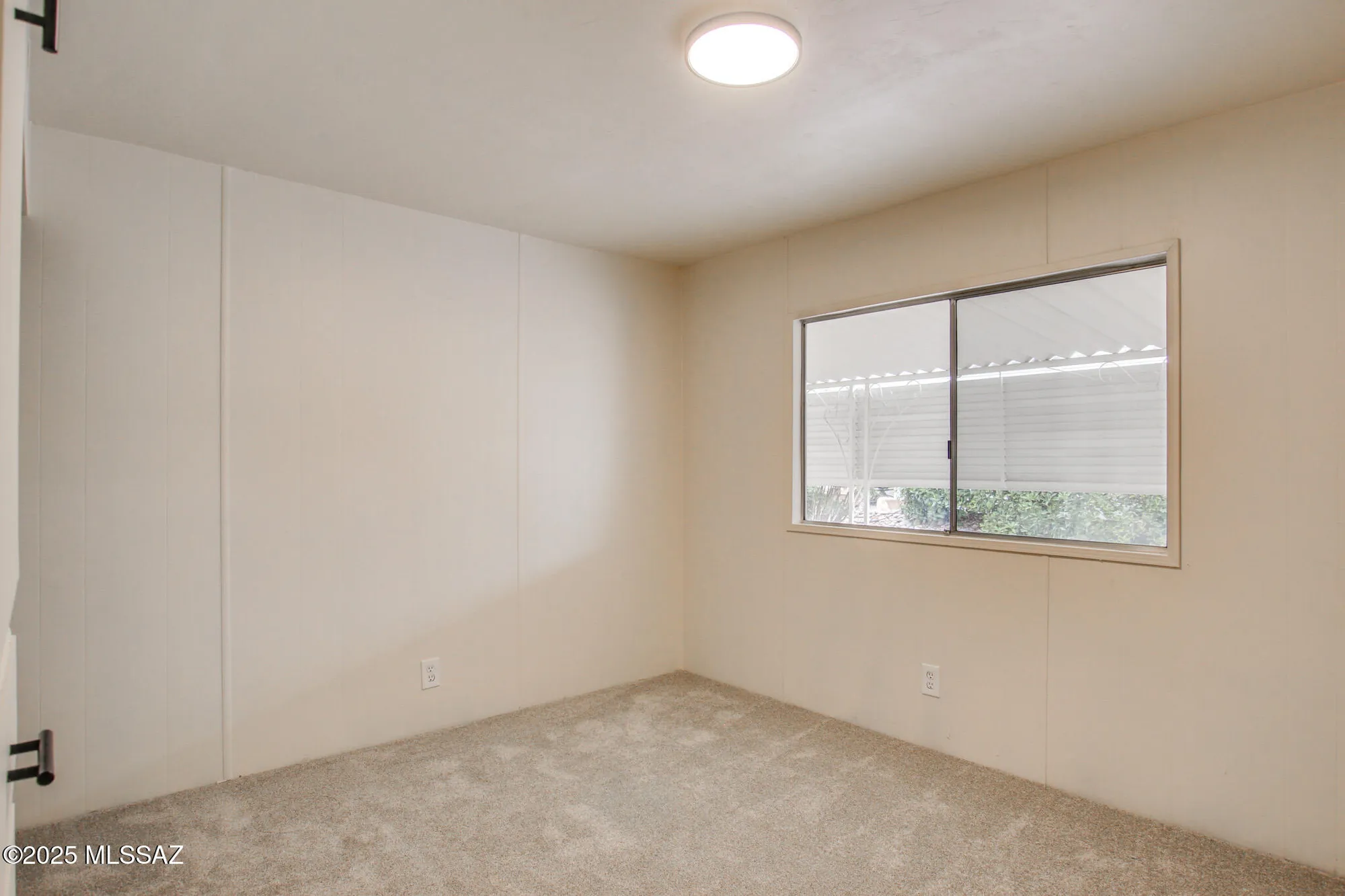 Property Slideshow image 23 of 37 | 270 w pinon dr, Green Valley, AZ, 85614