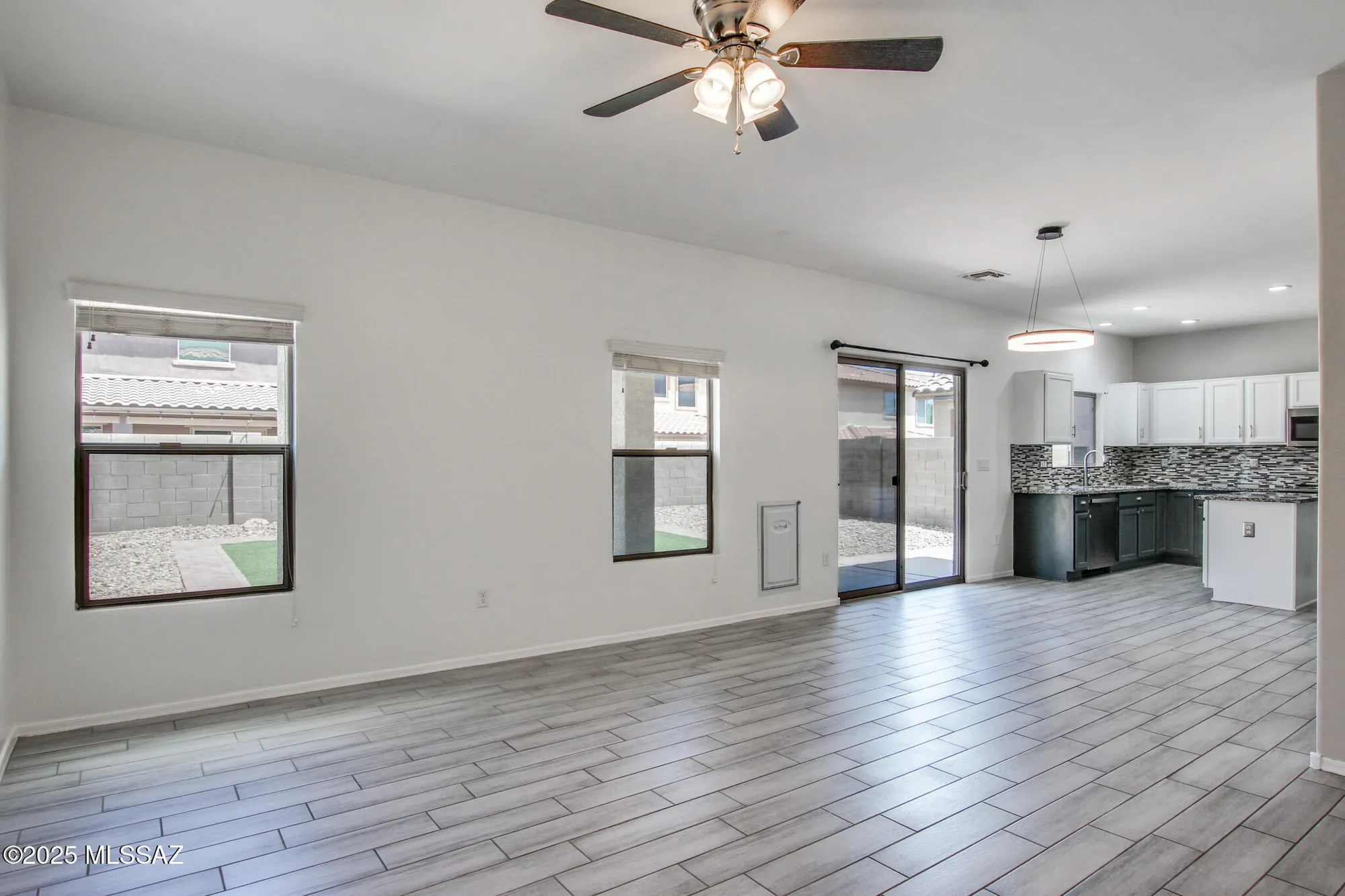 Property Slideshow image 5 of 46 | 432 w calle sombra linda, Sahuarita, AZ, 85629