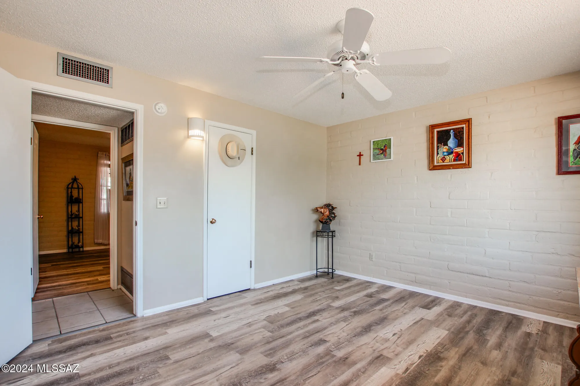 Property Slideshow image 15 of 45 | 321 s abrego dr, Green Valley, AZ, 85614