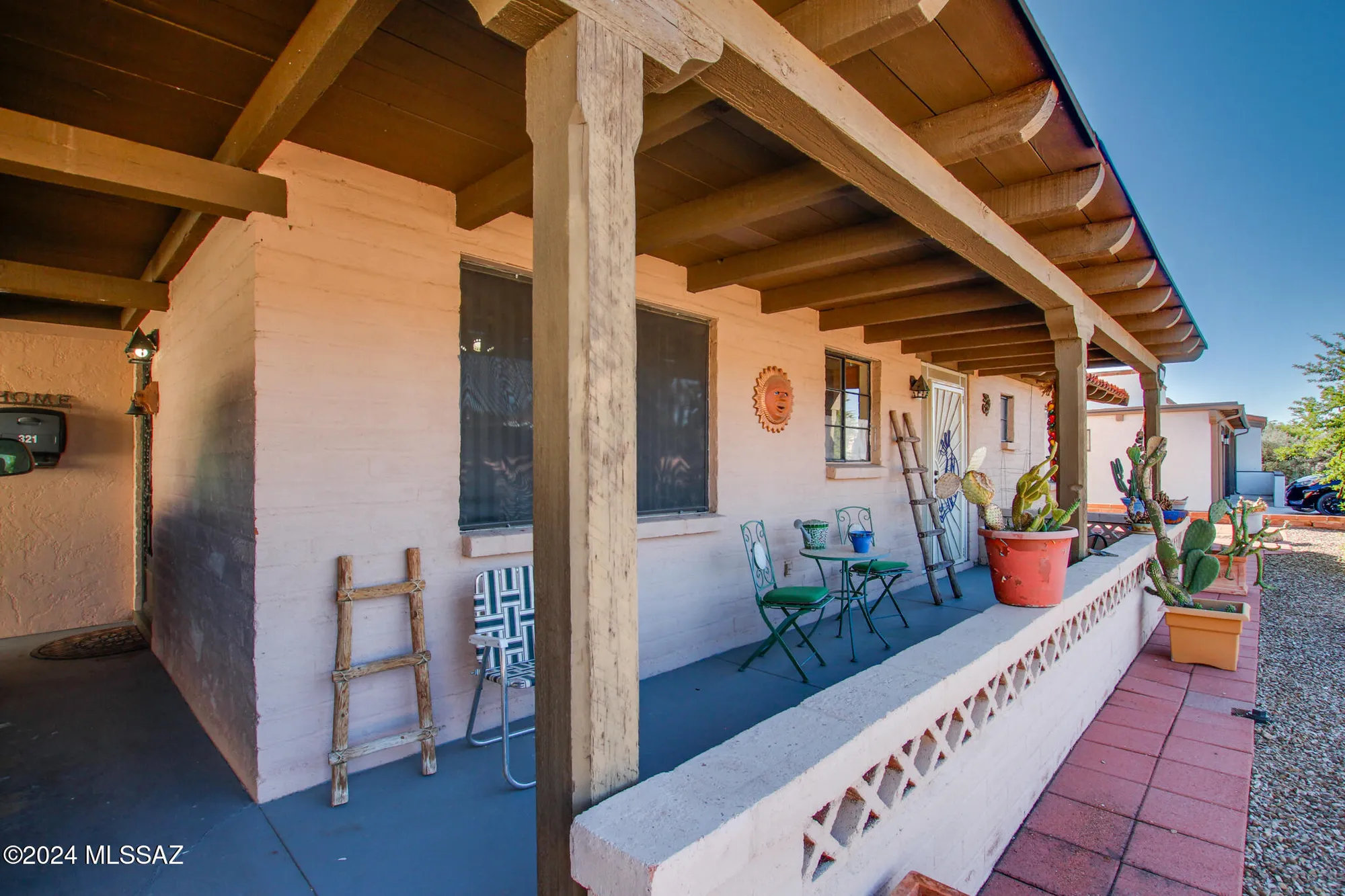 Property Slideshow image 32 of 45 | 321 s abrego dr, Green Valley, AZ, 85614