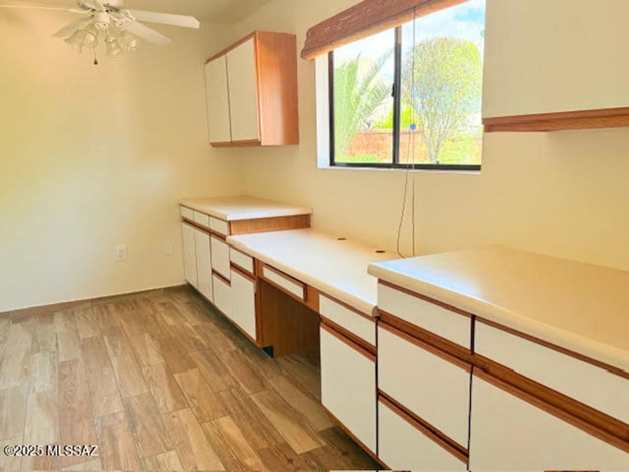 Property Slideshow image 15 of 20 | 788 w fountain creek dr, Green Valley, AZ, 85614