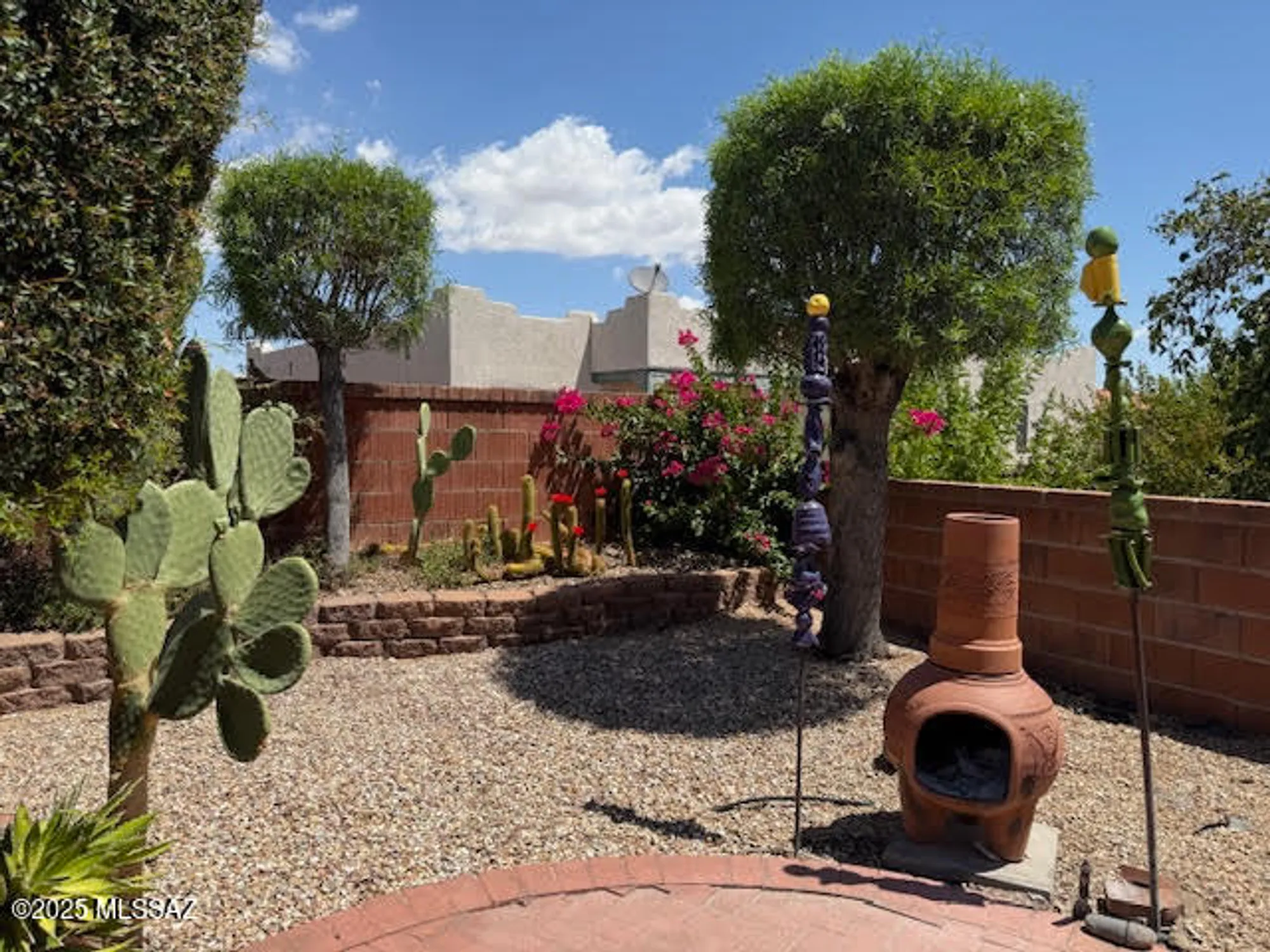 Property Slideshow image 17 of 20 | 788 w fountain creek dr, Green Valley, AZ, 85614
