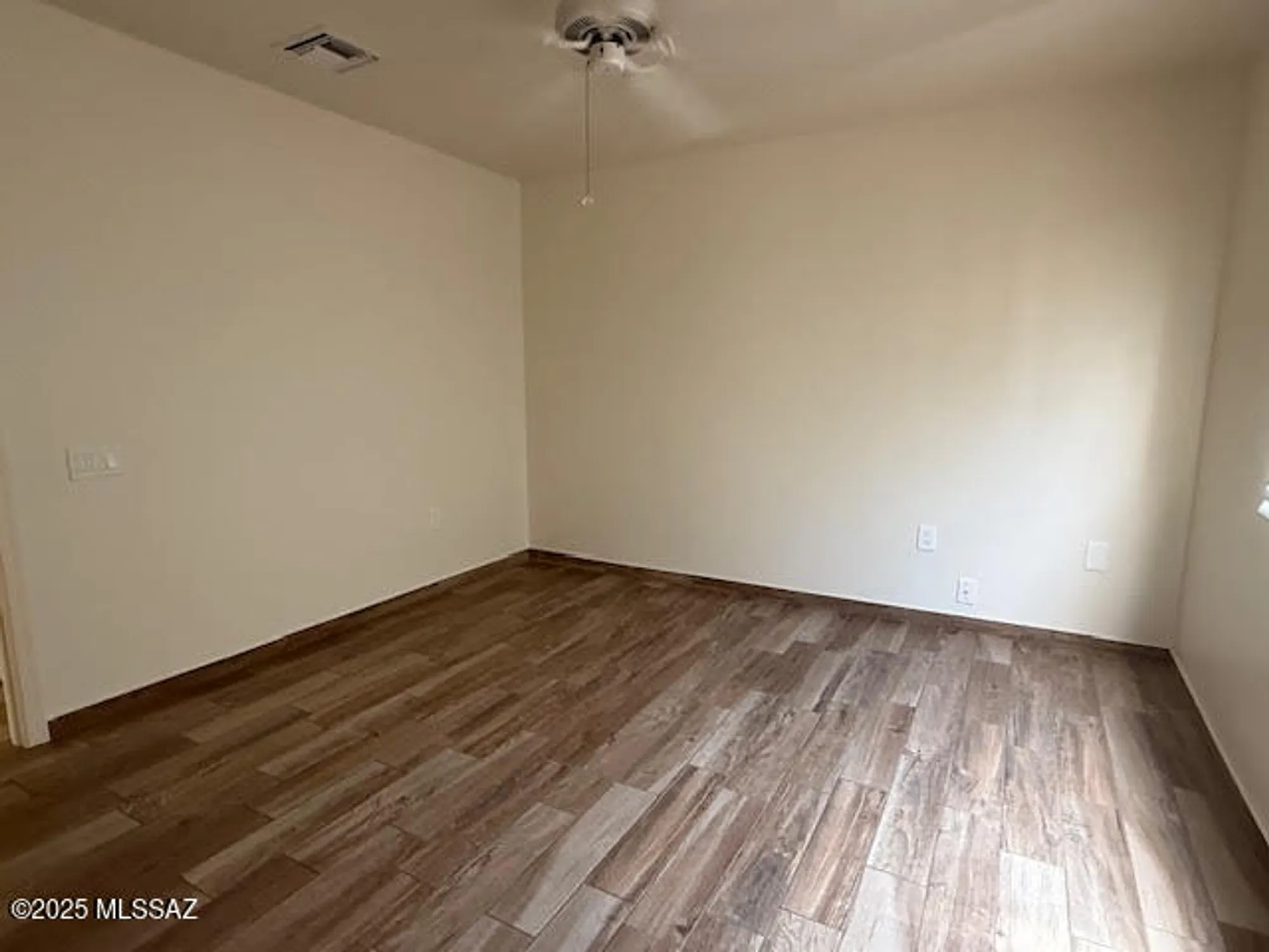 Property Slideshow image 13 of 20 | 788 w fountain creek dr, Green Valley, AZ, 85614