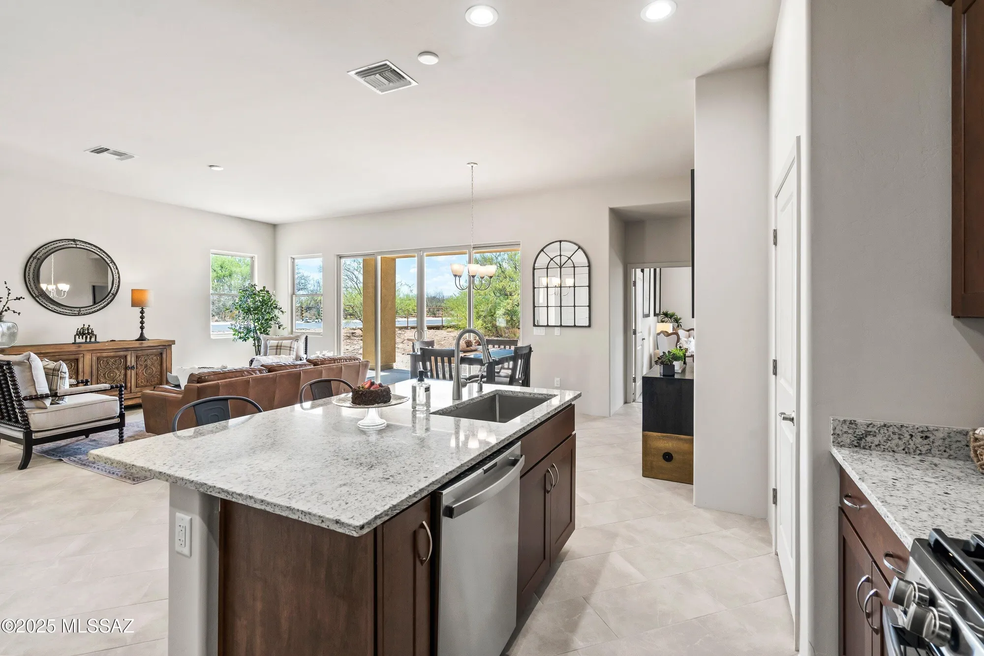 Property Slideshow image 5 of 25 | 13931 e langtry ln, Tucson, AZ, 85747