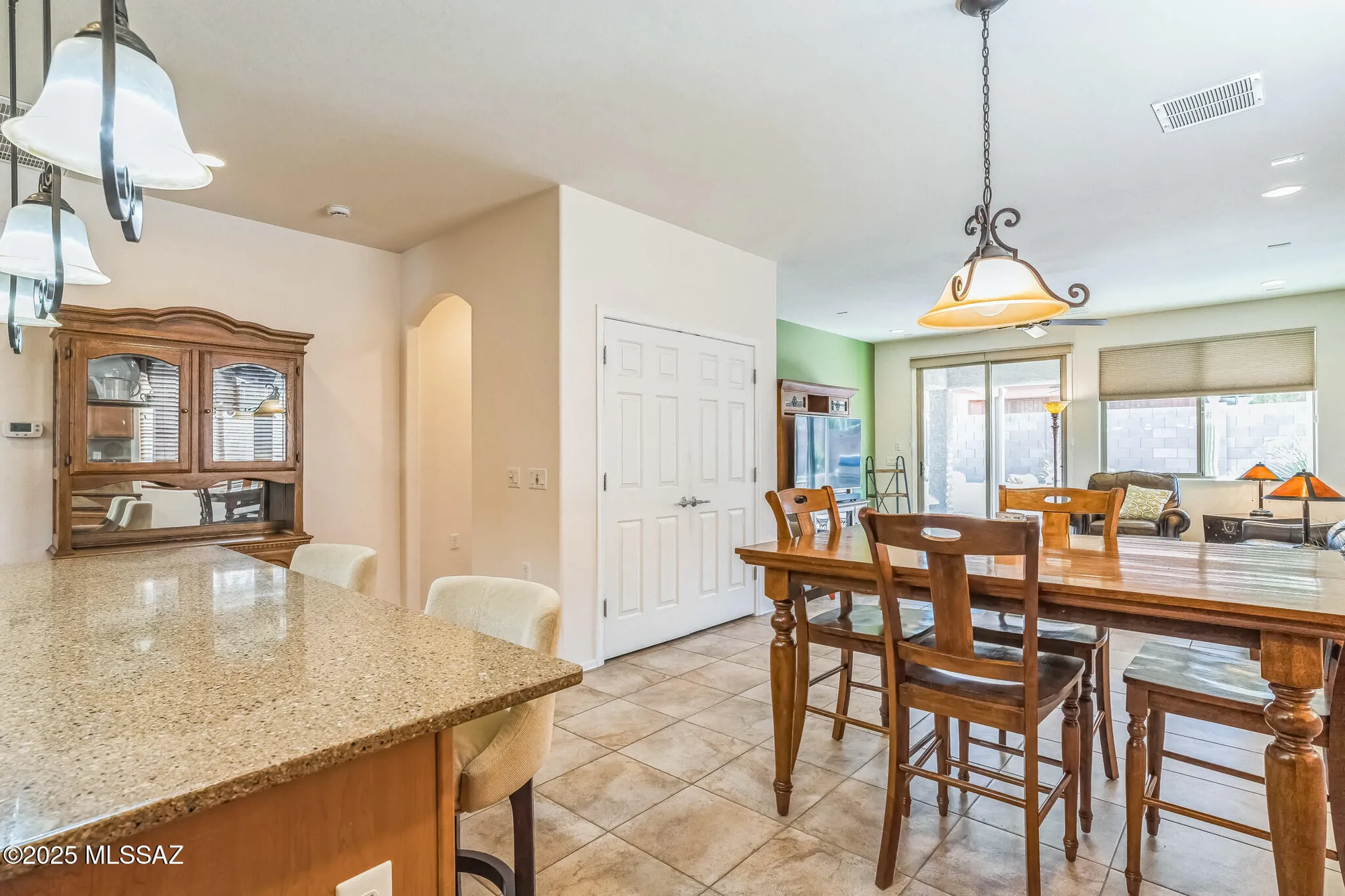 Property Slideshow image 5 of 47 | 13784 e weiers st, Vail, AZ, 85641