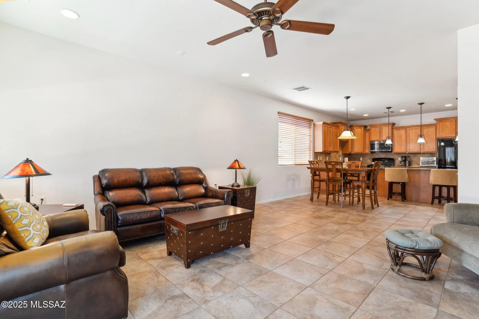 Property Slideshow image 9 of 47 | 13784 e weiers st, Vail, AZ, 85641