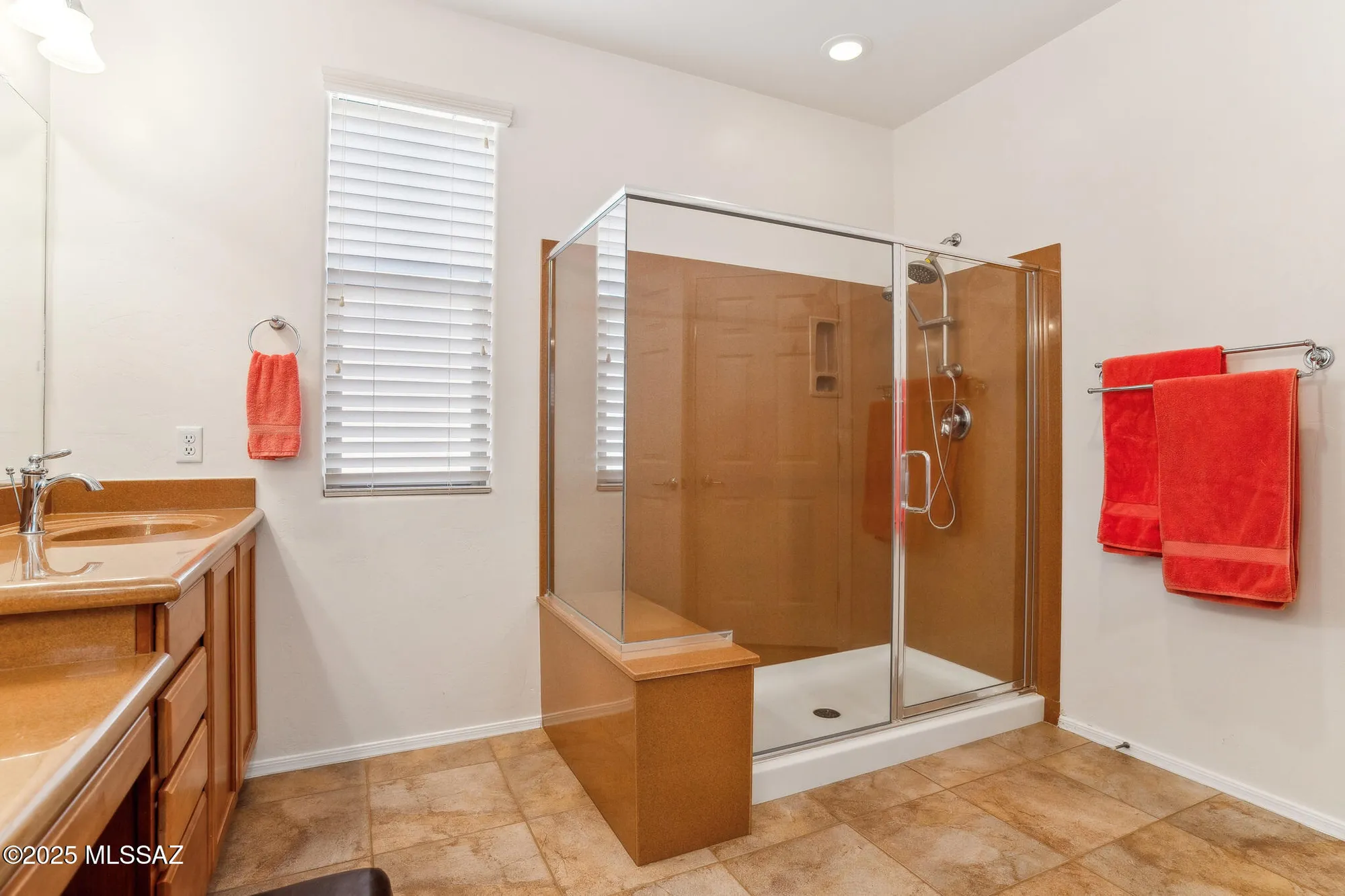 Property Slideshow image 13 of 47 | 13784 e weiers st, Vail, AZ, 85641