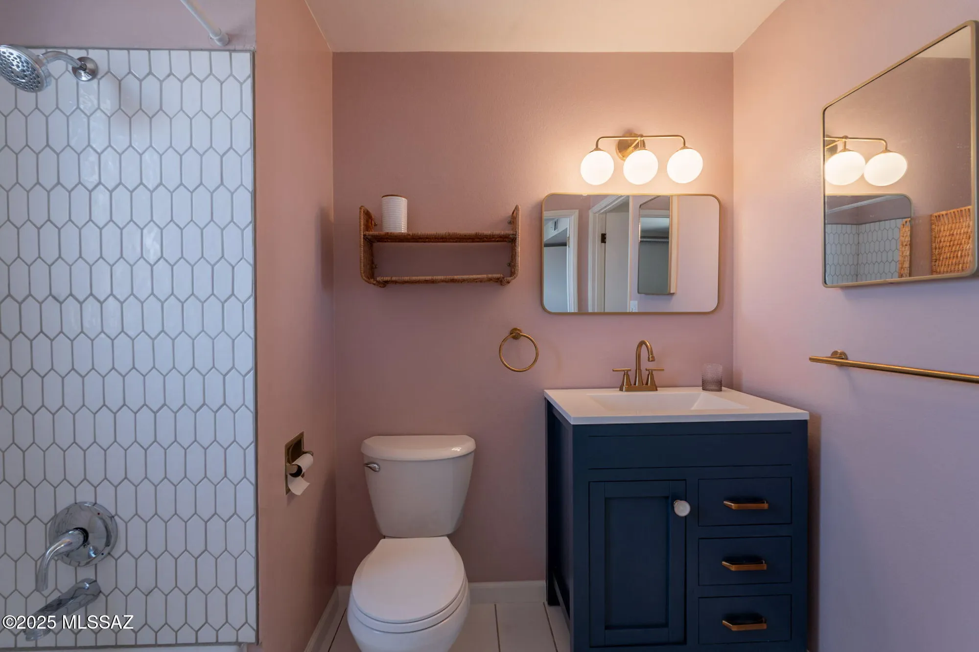 Property Slideshow image 14 of 23 | 221 s paseo tierra a, Green Valley, AZ, 85614