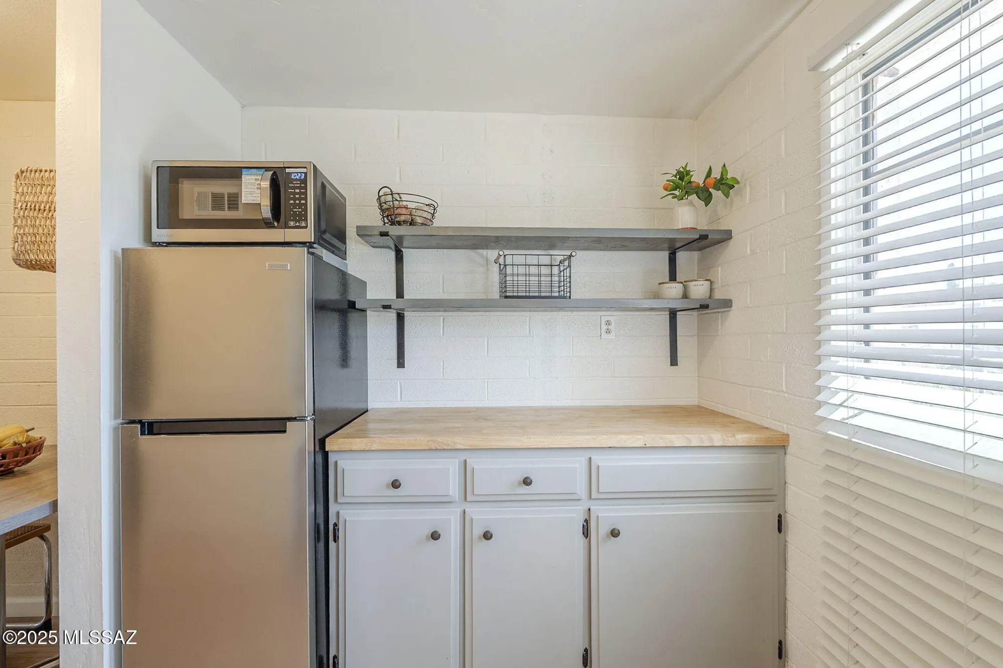 Property Slideshow image 9 of 23 | 221 s paseo tierra a, Green Valley, AZ, 85614