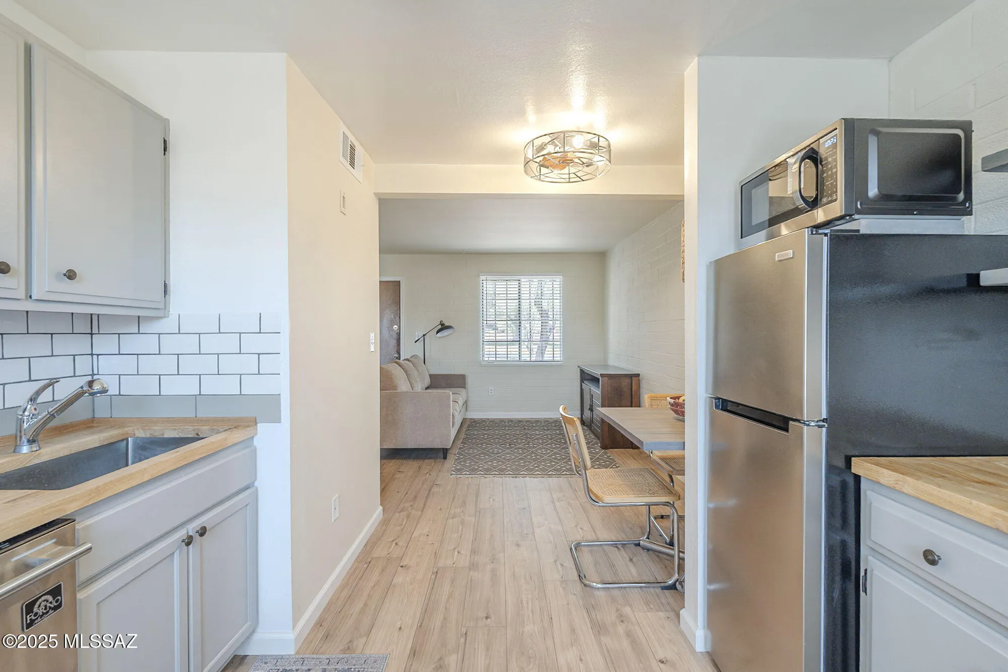 Property Slideshow image 18 of 23 | 221 s paseo tierra a, Green Valley, AZ, 85614