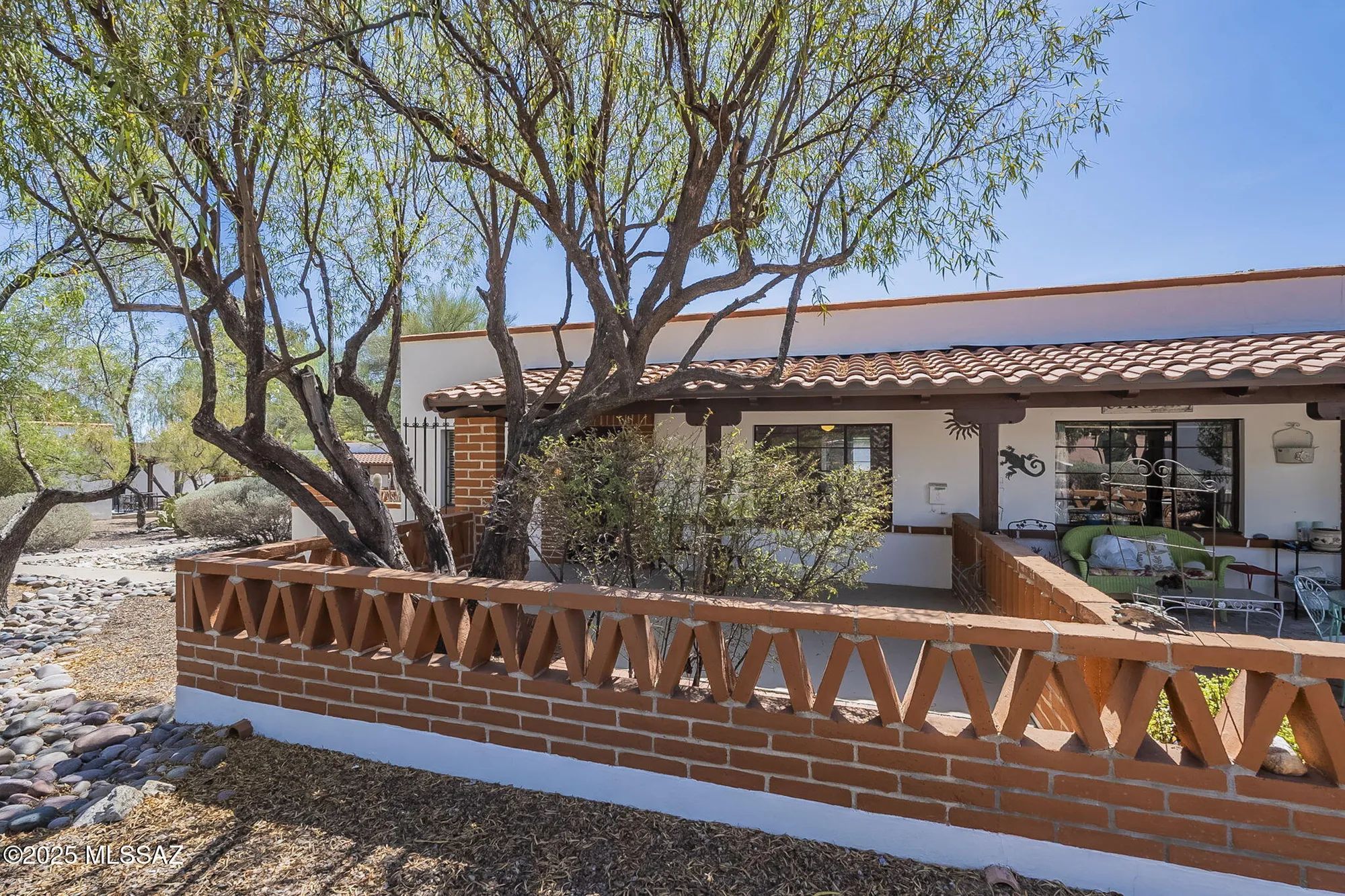 Property Slideshow image 1 of 23 | 221 s paseo tierra a, Green Valley, AZ, 85614