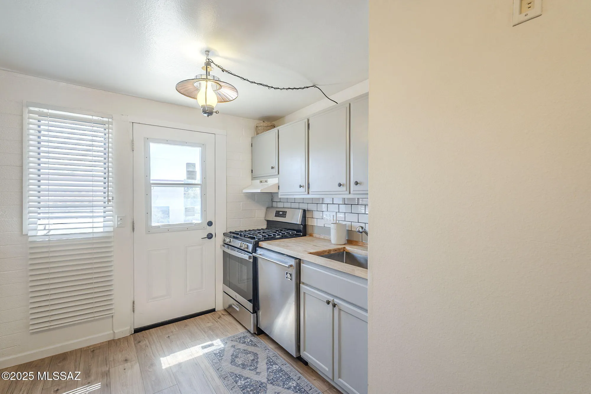 Property Slideshow image 19 of 23 | 221 s paseo tierra a, Green Valley, AZ, 85614