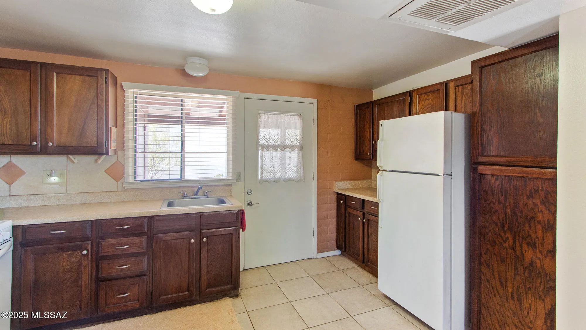 Property Slideshow image 18 of 44 | 364 s paseo lobo b, Green Valley, AZ, 85614