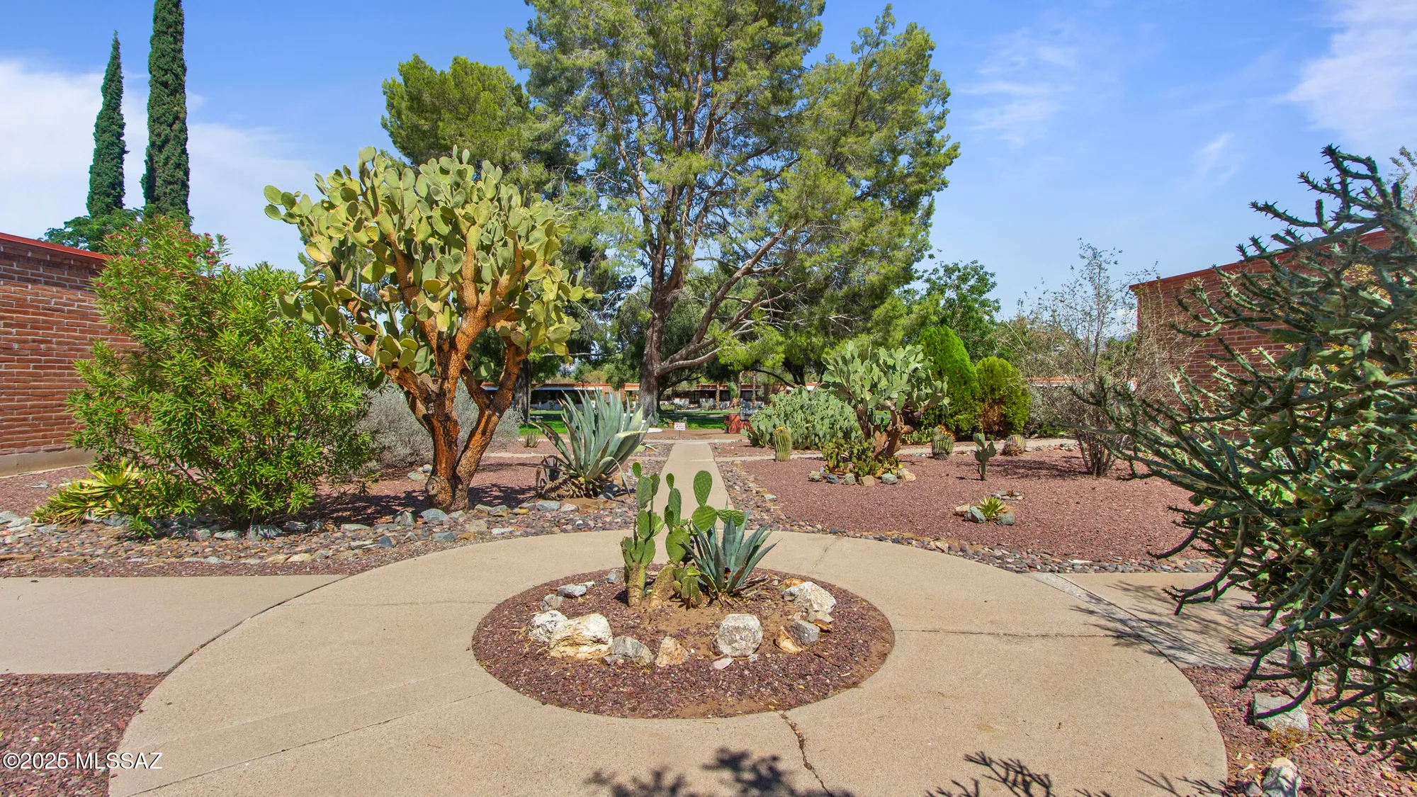 Property Slideshow image 31 of 44 | 364 s paseo lobo b, Green Valley, AZ, 85614