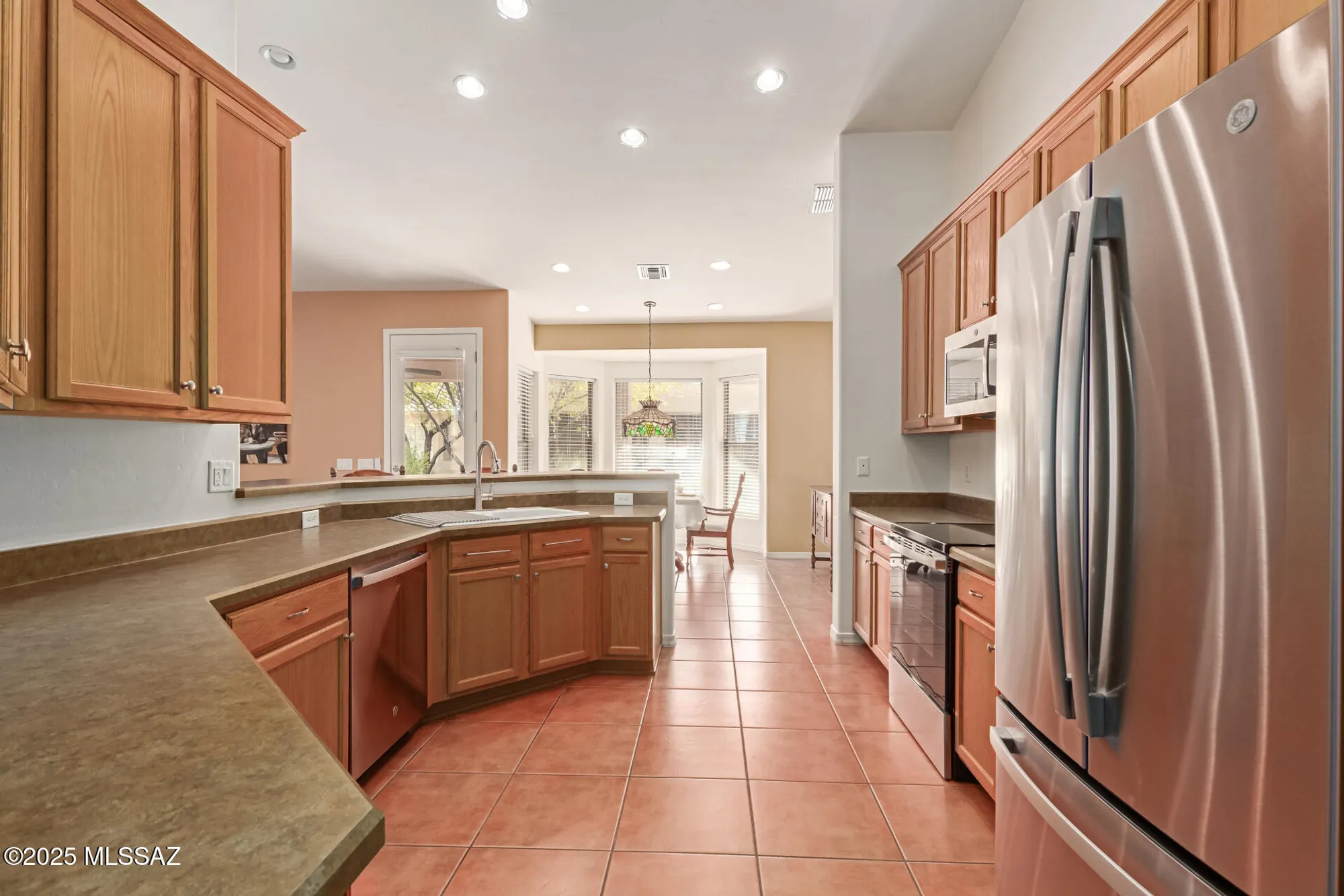 Property Slideshow image 12 of 30 | 569 w shadow wood st, Green Valley, AZ, 85614