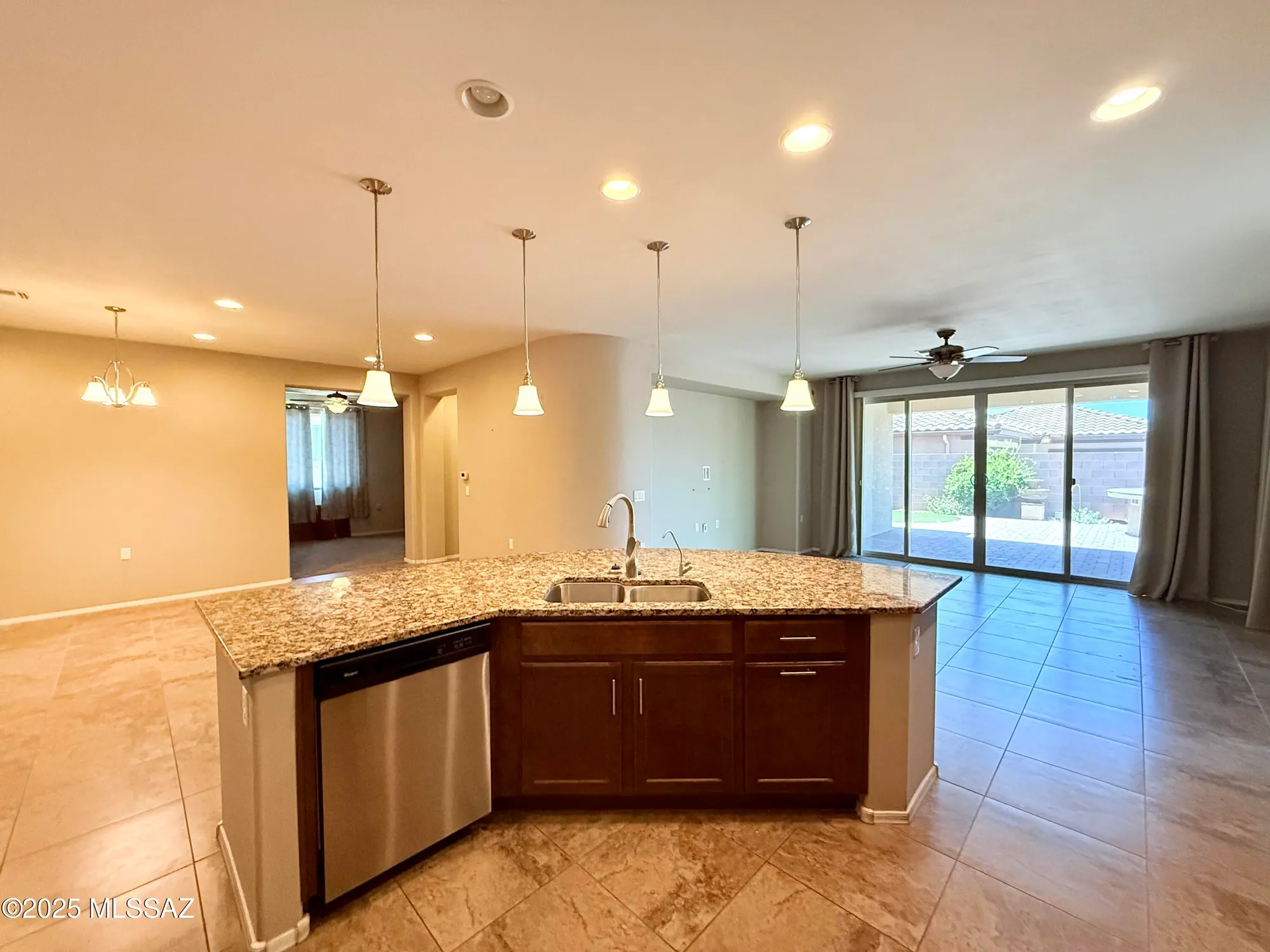 Property Slideshow image 4 of 42 | 13834 e cardemore dr, Vail, AZ, 85641