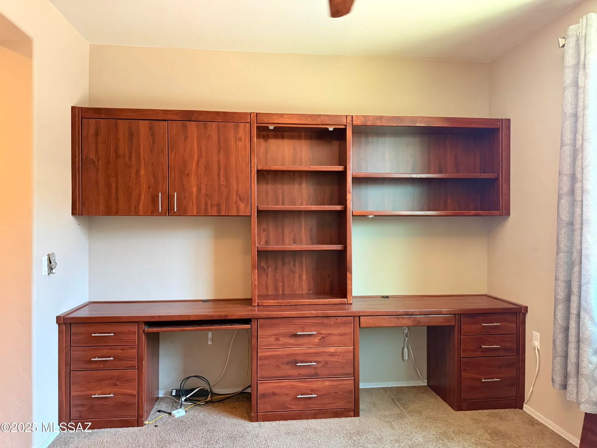 Property Slideshow image 16 of 42 | 13834 e cardemore dr, Vail, AZ, 85641