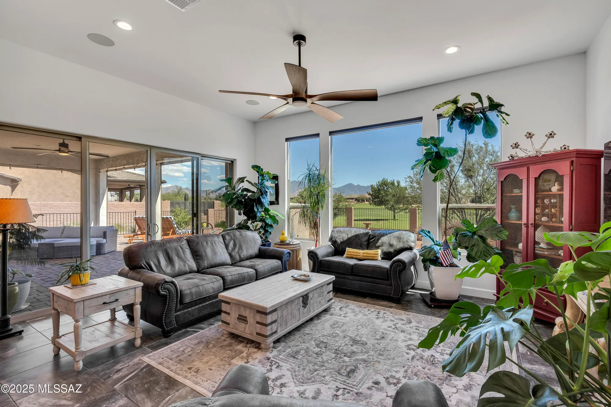 Property Slideshow image 8 of 49 | 2460 e copper valley way, Green Valley, AZ, 85614