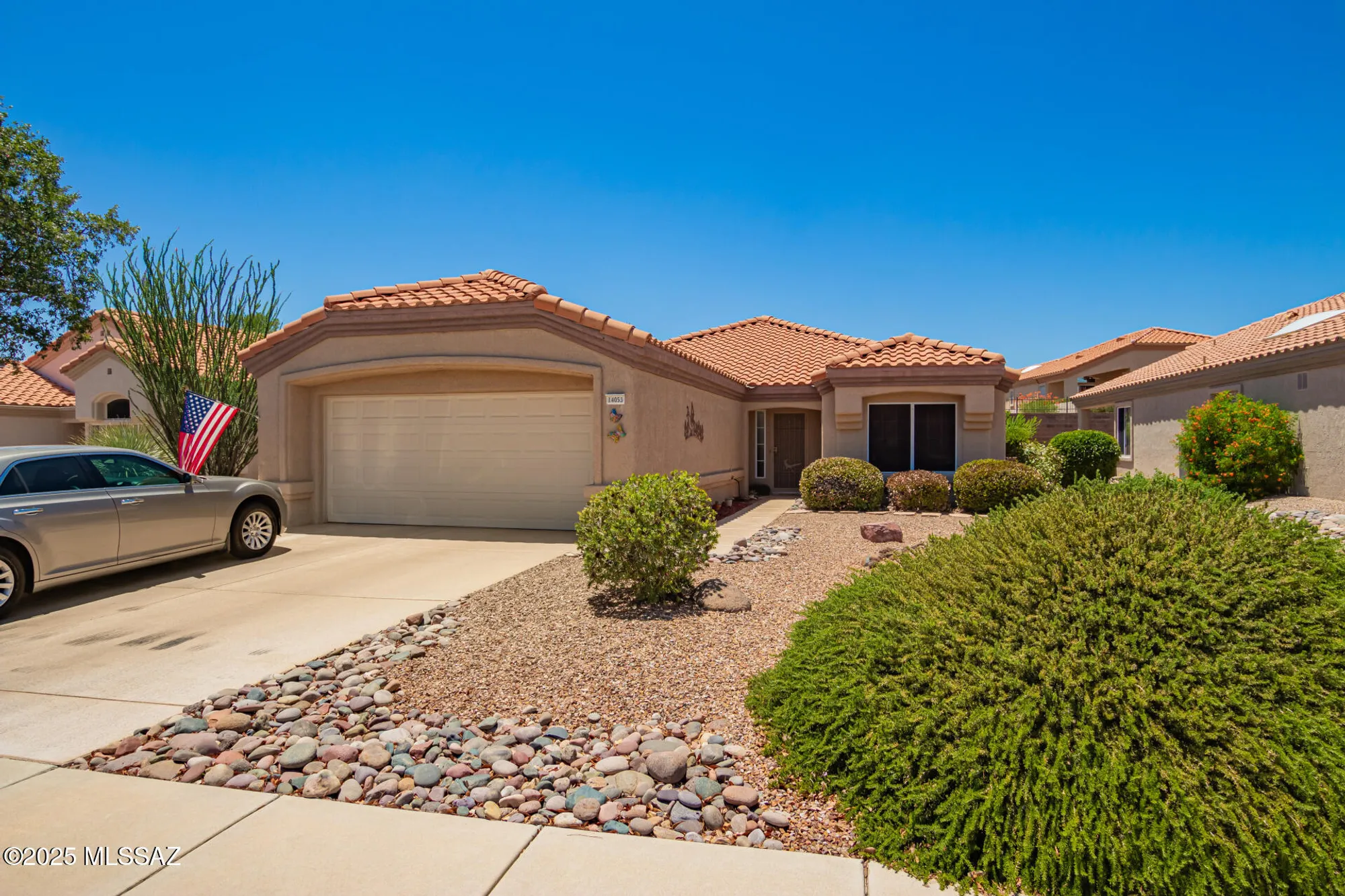 Property Slideshow image 3 of 33 | 14053 n trade winds way, Oro Valley, AZ, 85755