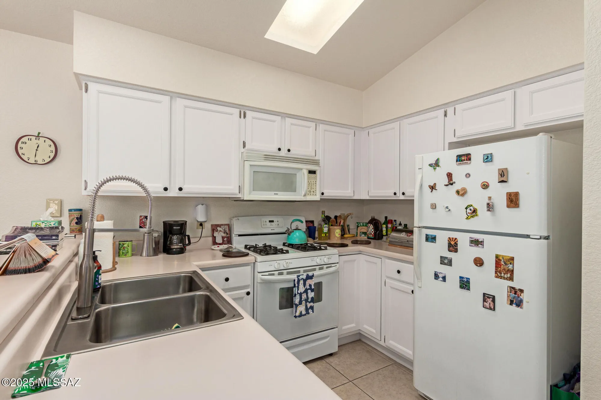 Property Slideshow image 14 of 33 | 14053 n trade winds way, Oro Valley, AZ, 85755