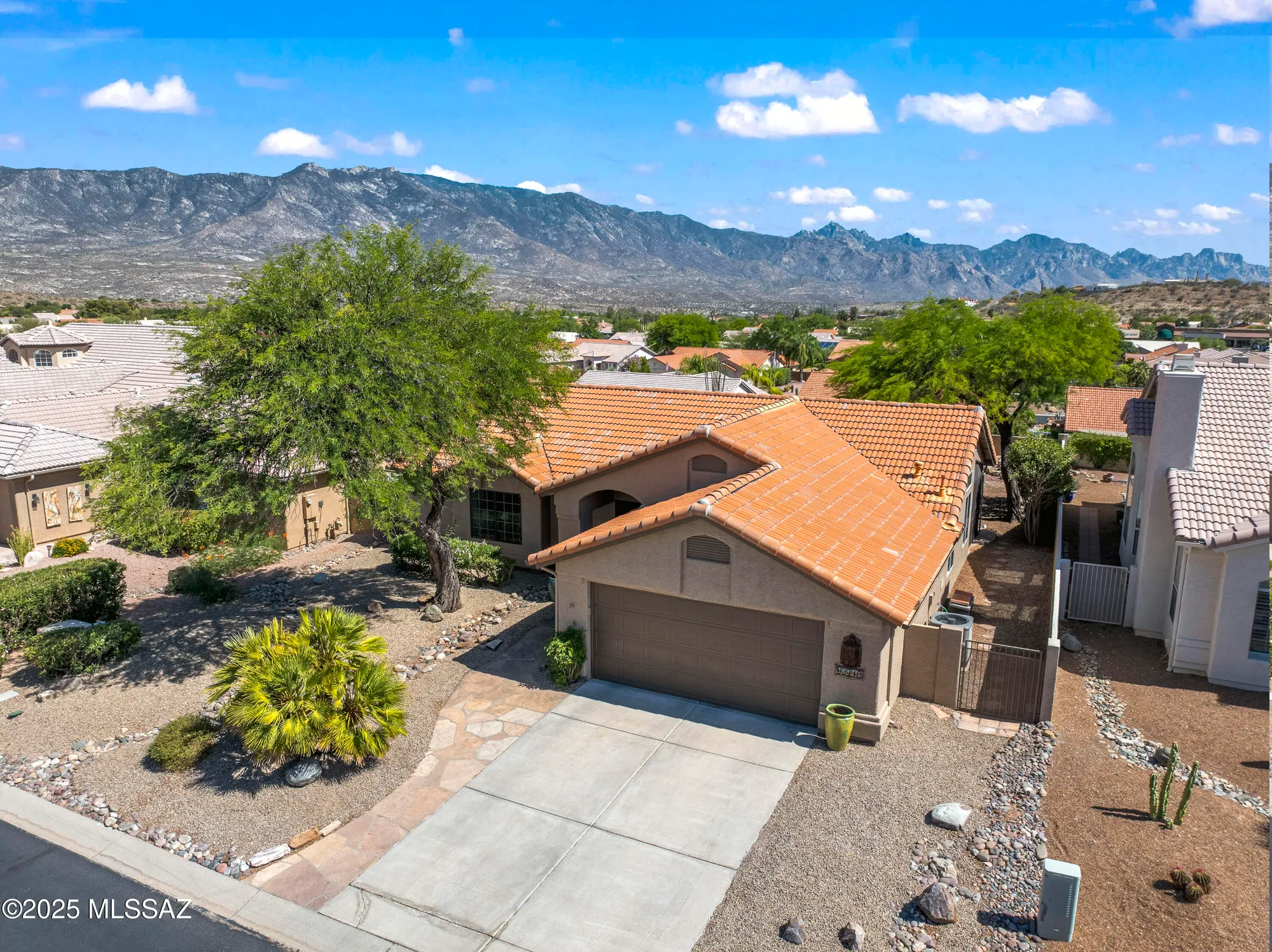 Property Slideshow image 24 of 38 | 63719 e whispering tree ln, Saddlebrooke, AZ, 85739