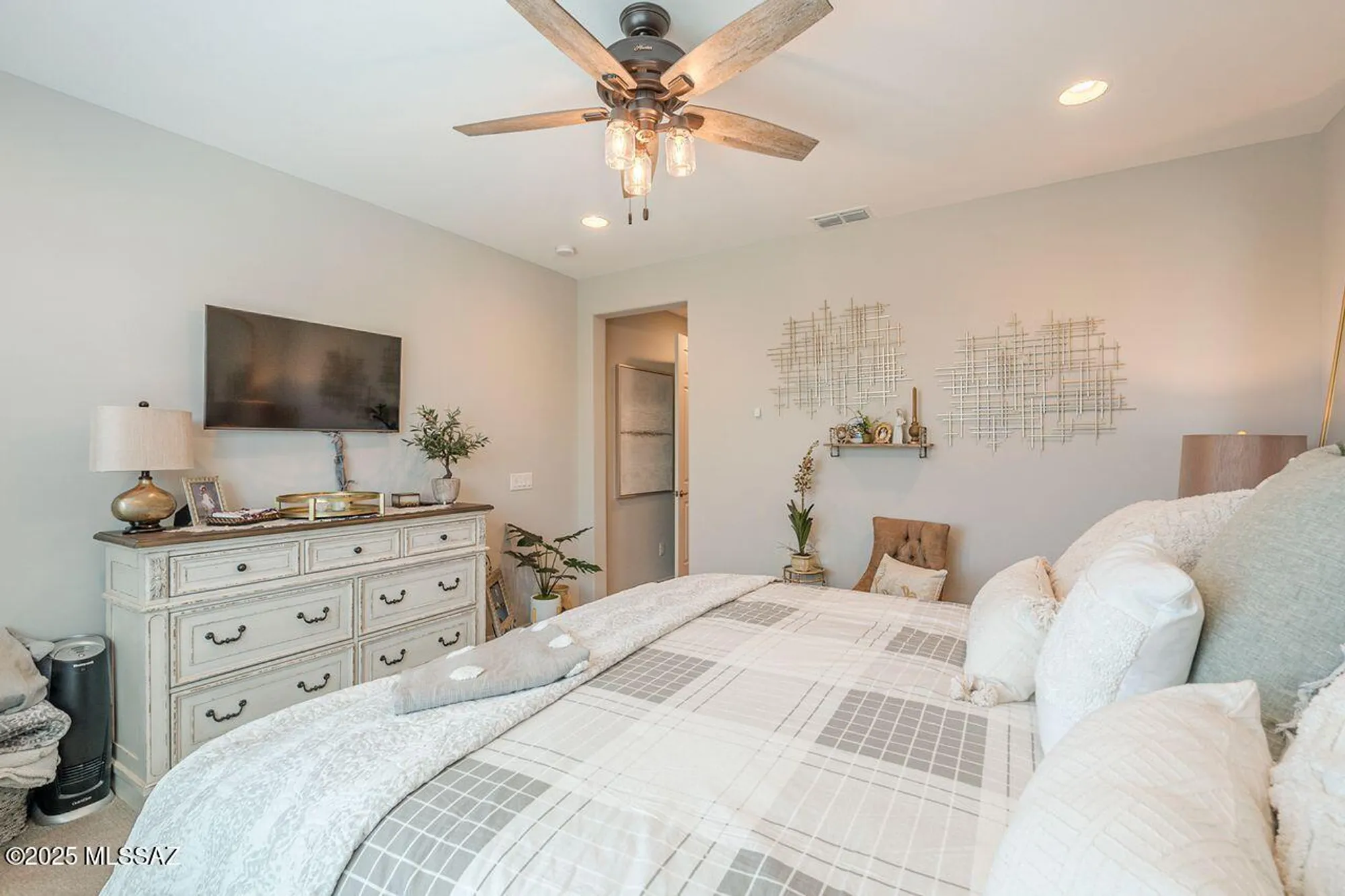 Property Slideshow image 25 of 47 | 7027 w deer creek trl, Marana, AZ, 85658