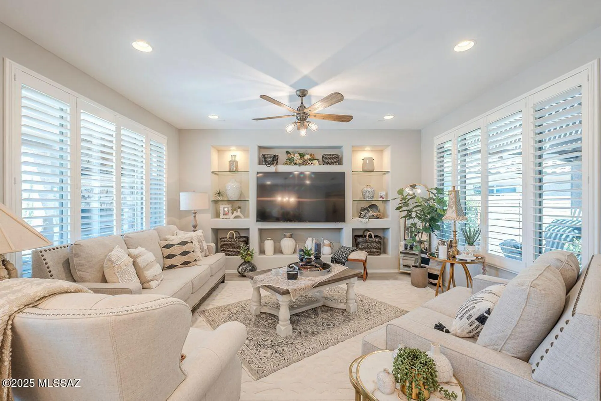 Property Slideshow image 9 of 47 | 7027 w deer creek trl, Marana, AZ, 85658