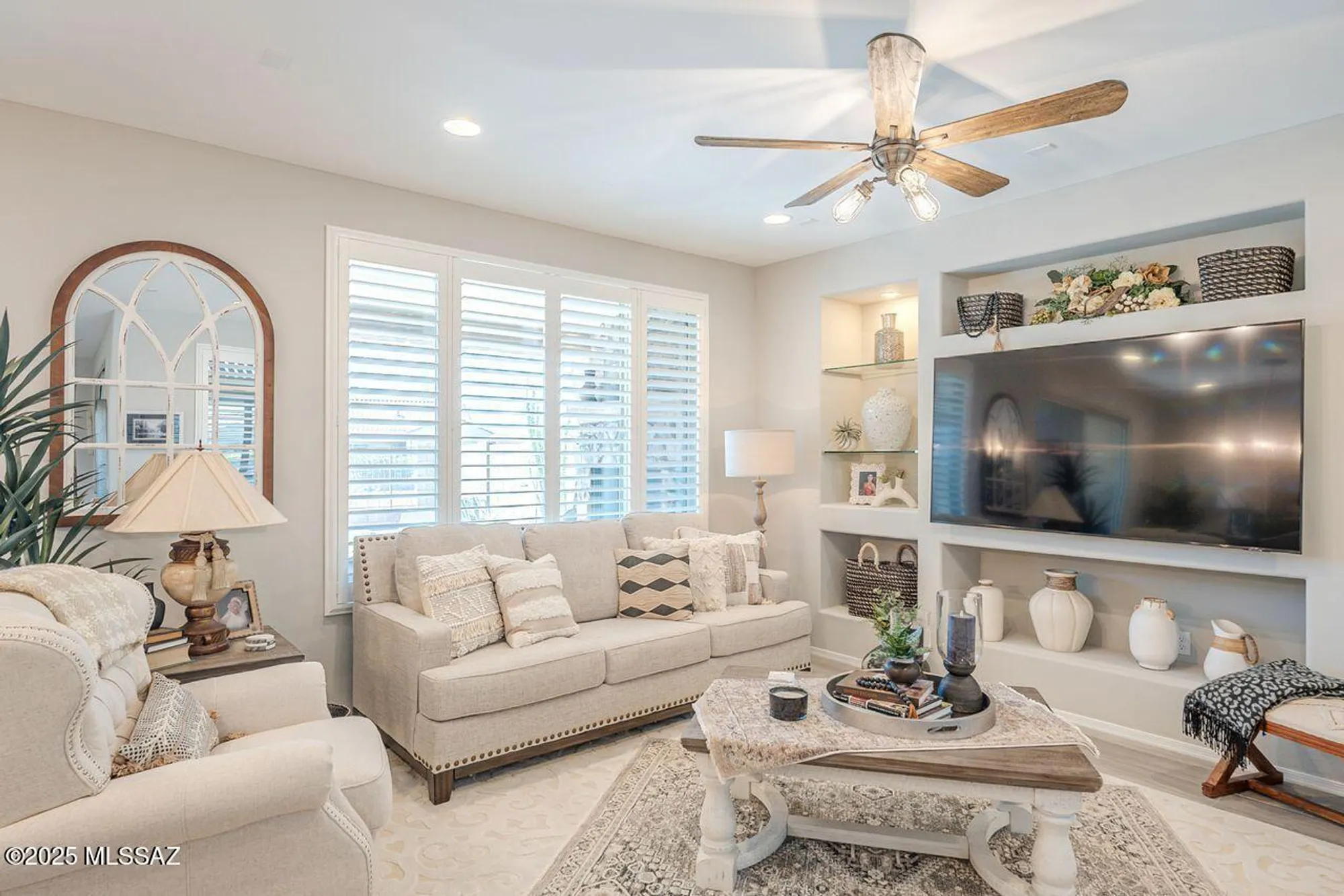 Property Slideshow image 13 of 47 | 7027 w deer creek trl, Marana, AZ, 85658