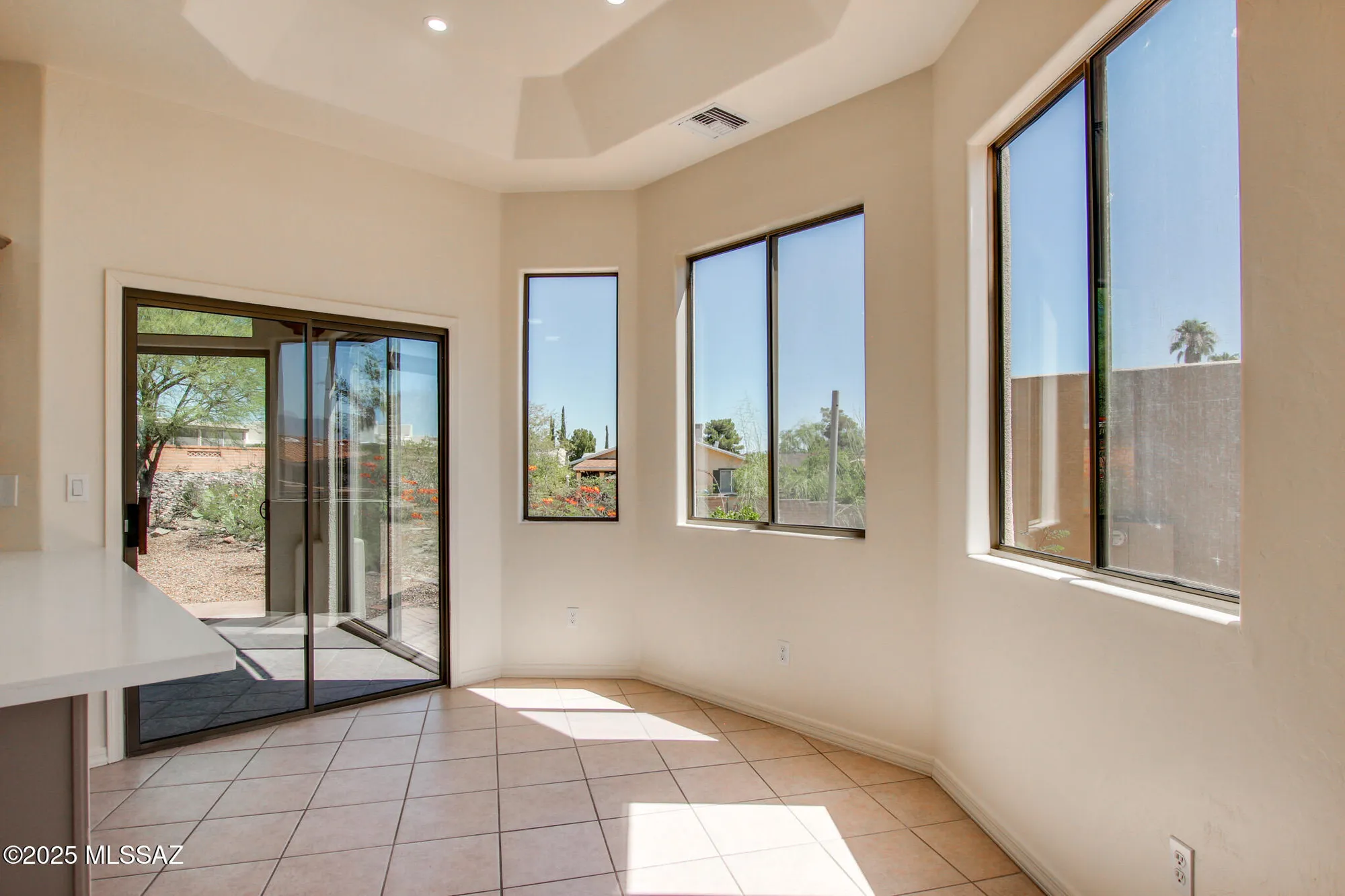 Property Slideshow image 8 of 43 | 656 w rio moctezuma, Green Valley, AZ, 85614