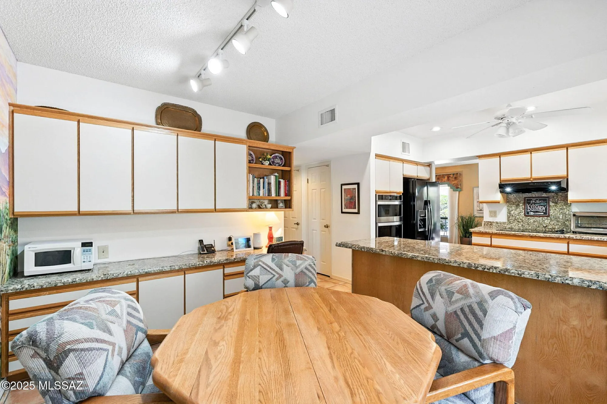 Property Slideshow image 19 of 40 | 37341 s blackfoot dr, Tucson, AZ, 85739