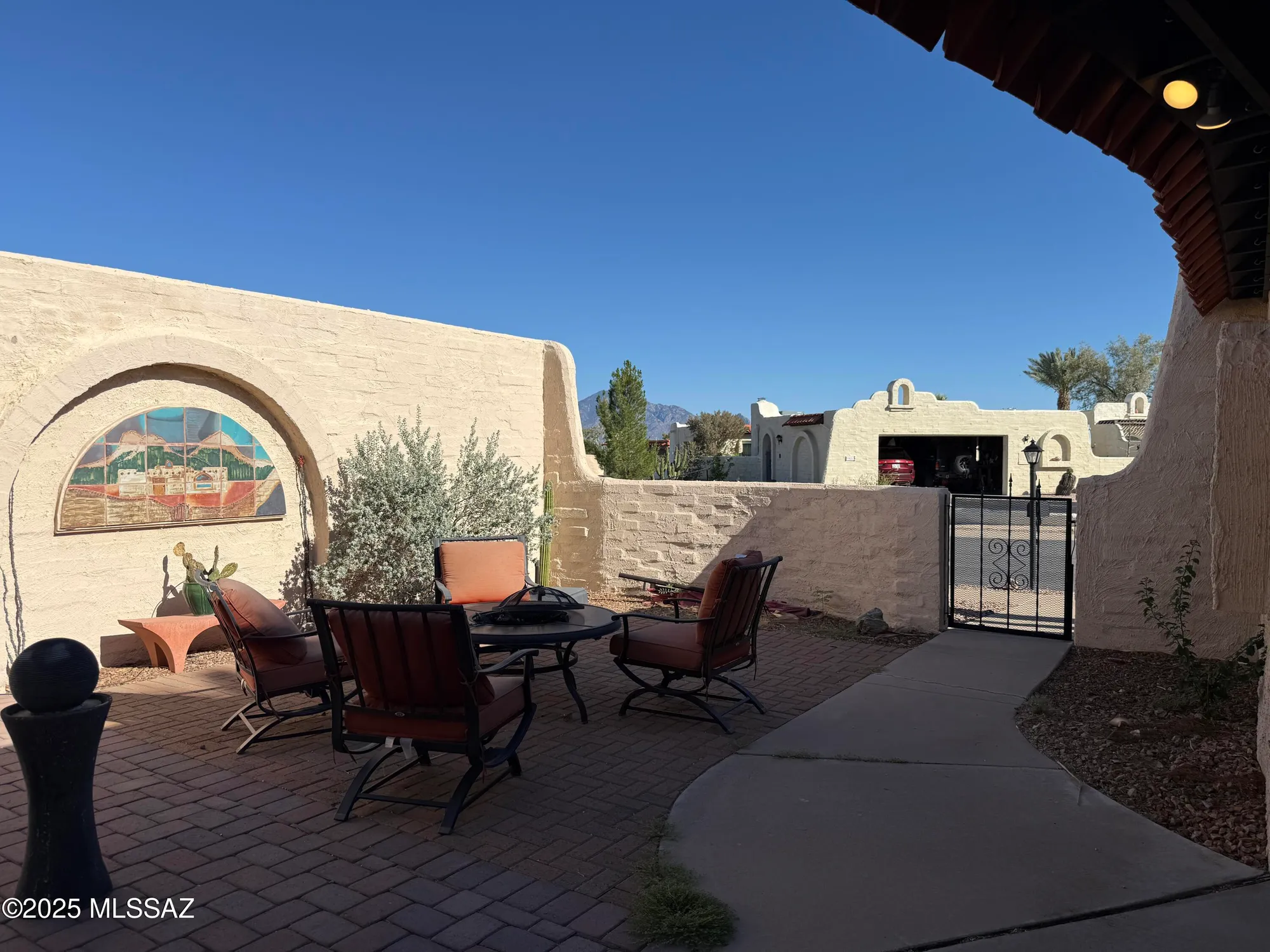 Property Slideshow image 5 of 21 | 940 w circulo napa, Green Valley, AZ, 85614