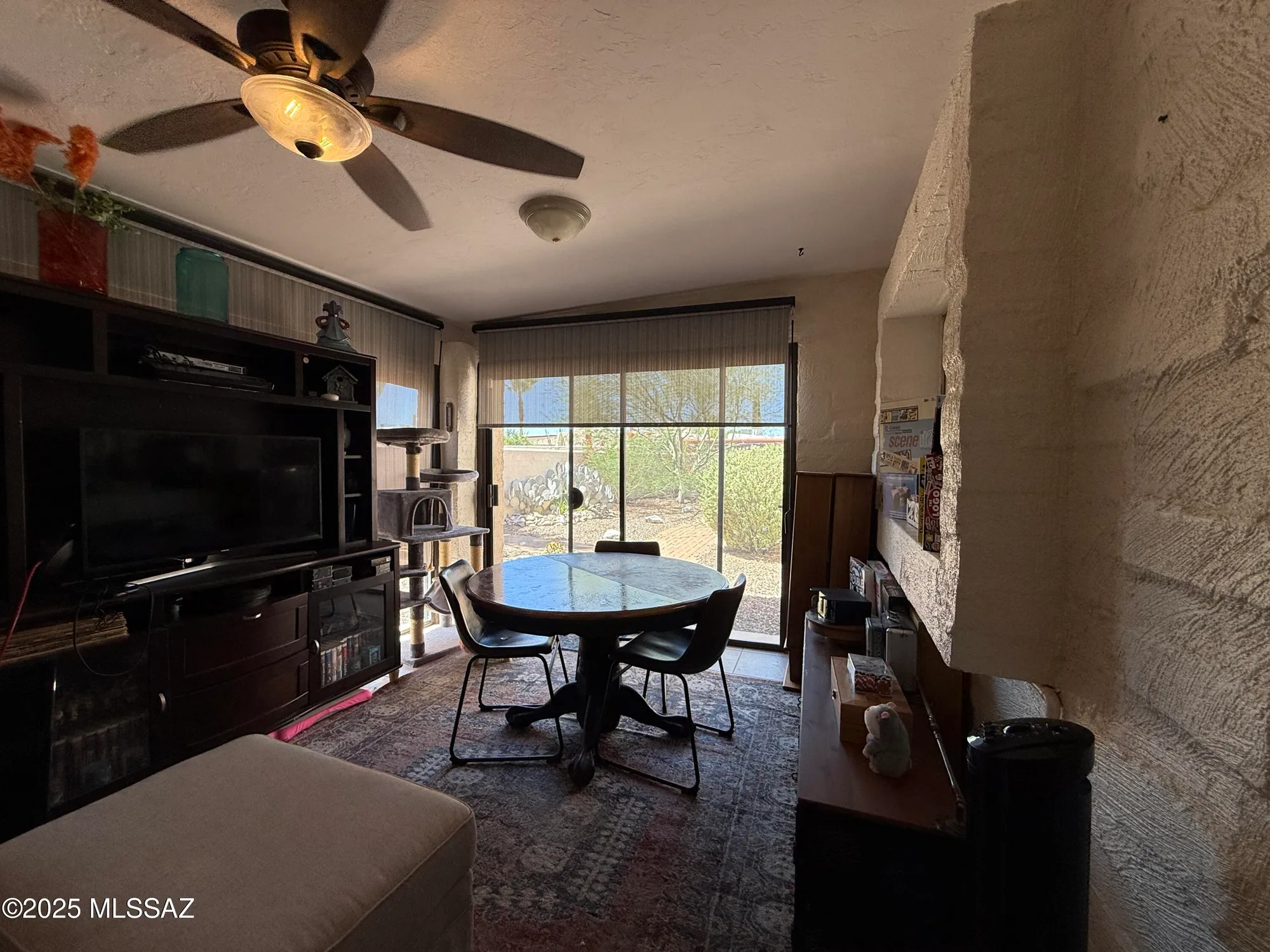 Property Slideshow image 11 of 21 | 940 w circulo napa, Green Valley, AZ, 85614