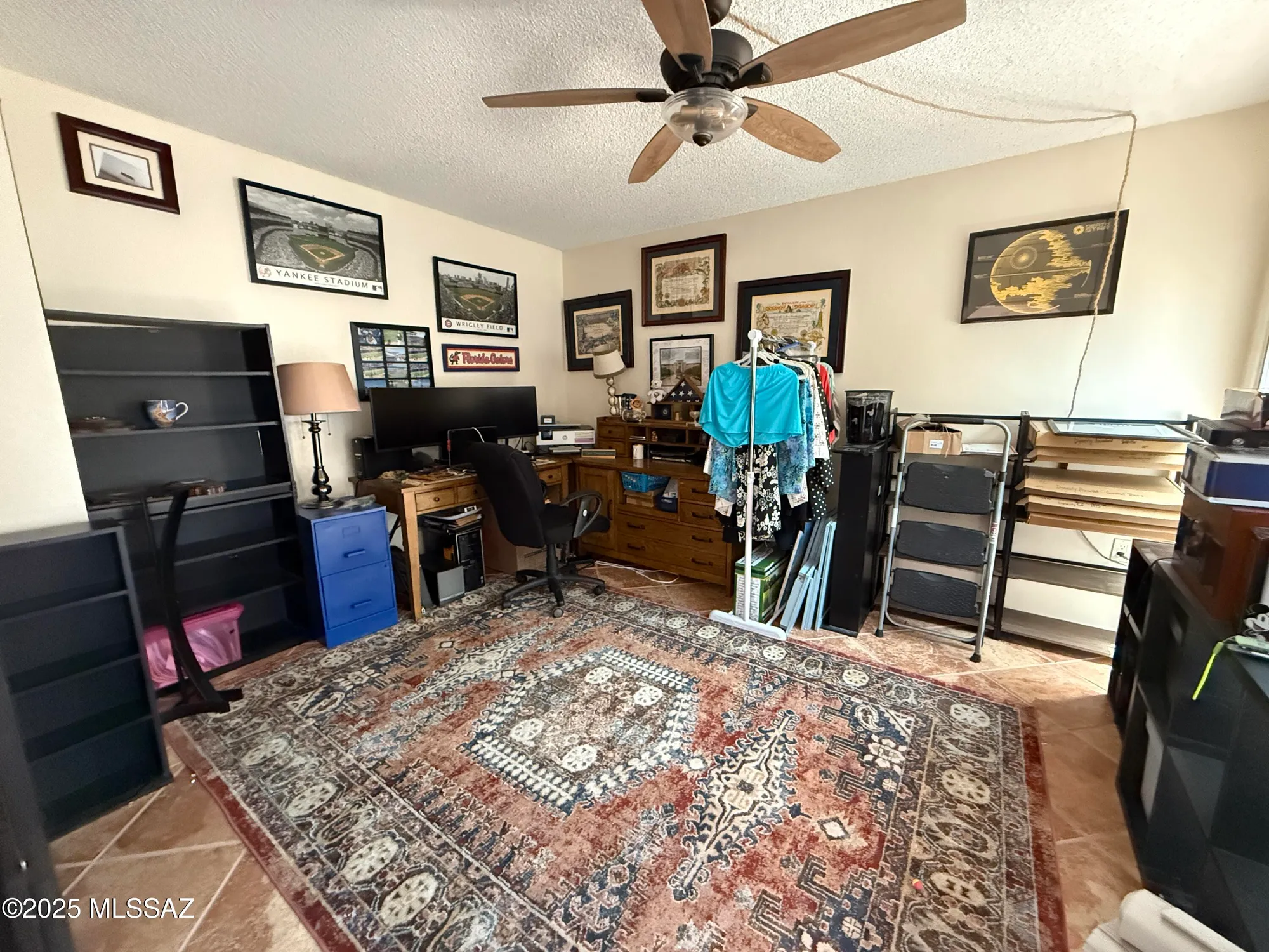 Property Slideshow image 12 of 21 | 940 w circulo napa, Green Valley, AZ, 85614