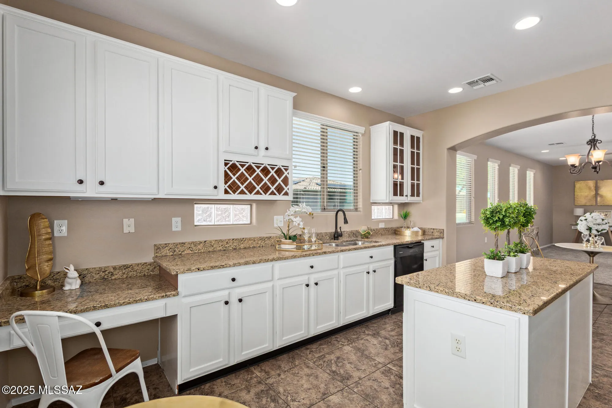 Property Slideshow image 14 of 28 | 13975 e stanhope blvd, Vail, AZ, 85641