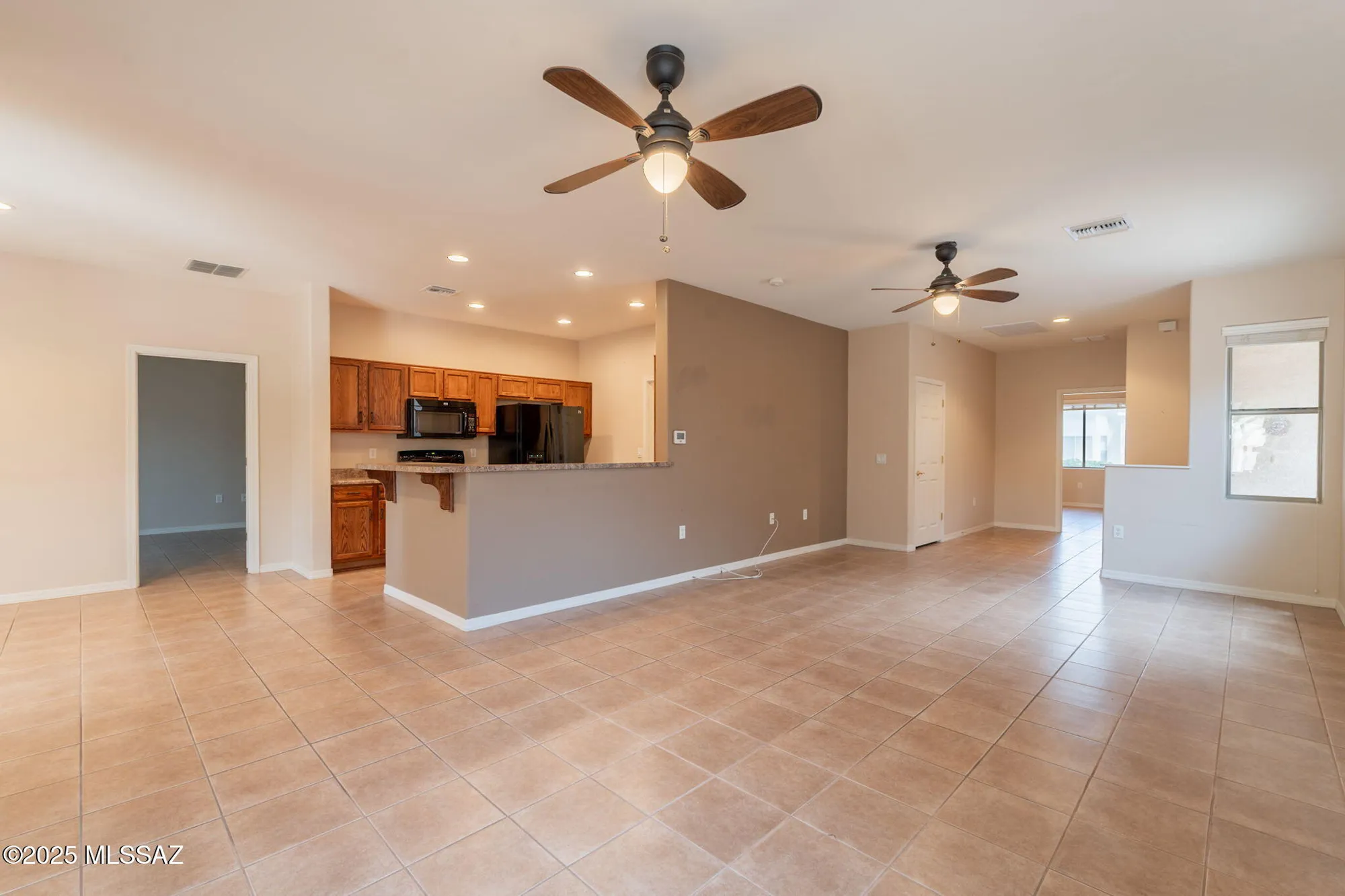 Property Slideshow image 12 of 45 | 503 w shadow wood st, Green Valley, AZ, 85614