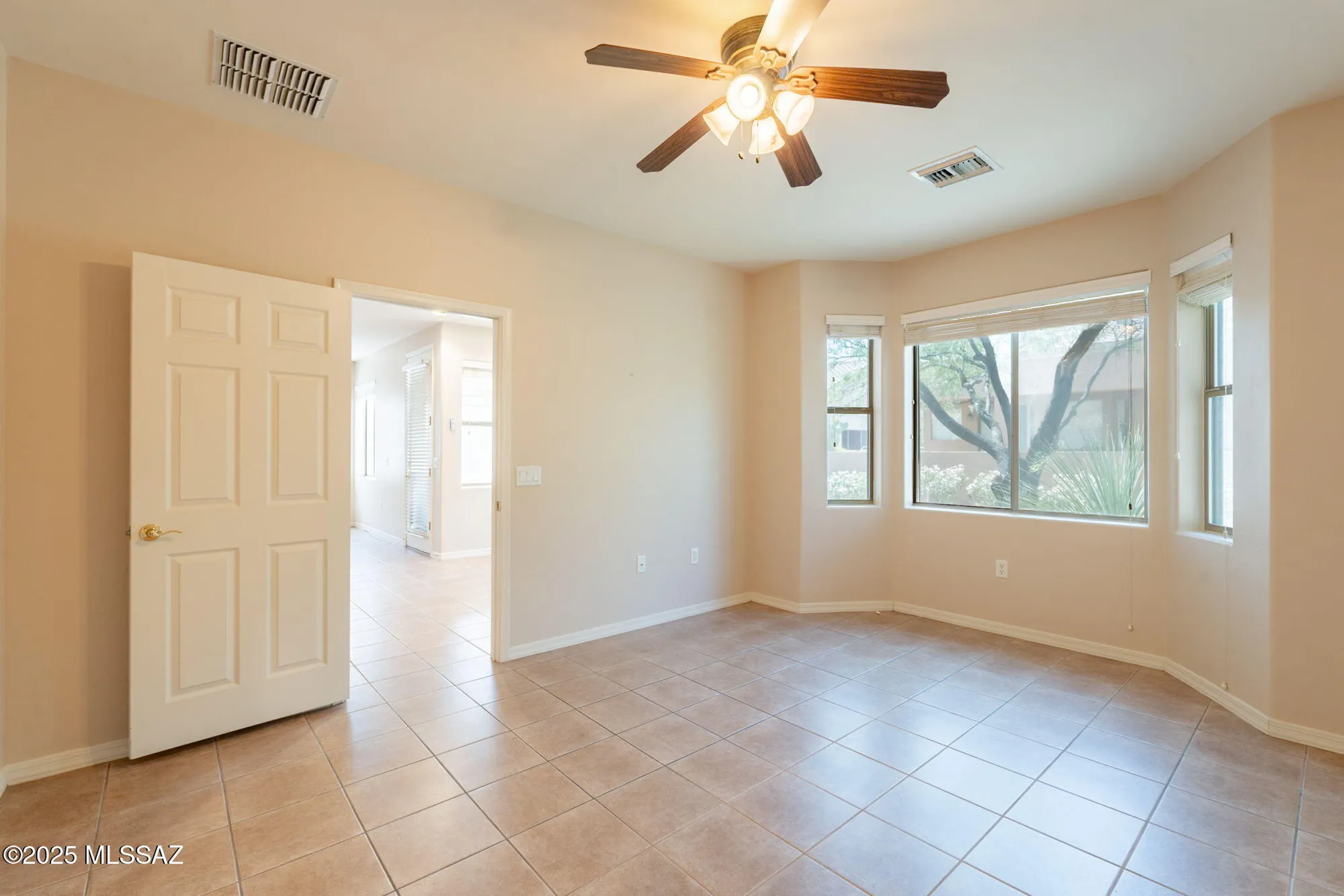 Property Slideshow image 24 of 45 | 503 w shadow wood st, Green Valley, AZ, 85614