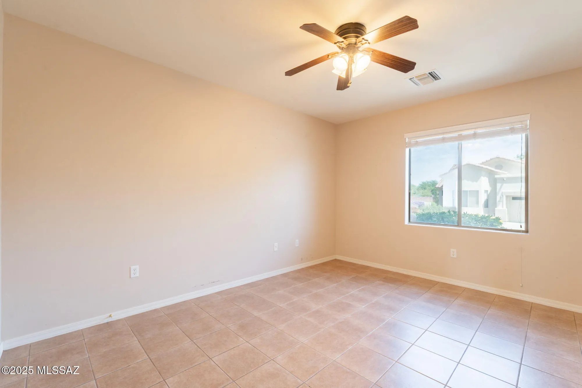 Property Slideshow image 30 of 45 | 503 w shadow wood st, Green Valley, AZ, 85614
