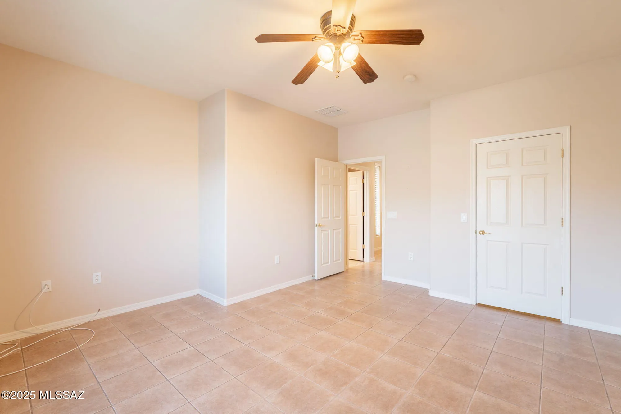 Property Slideshow image 32 of 45 | 503 w shadow wood st, Green Valley, AZ, 85614