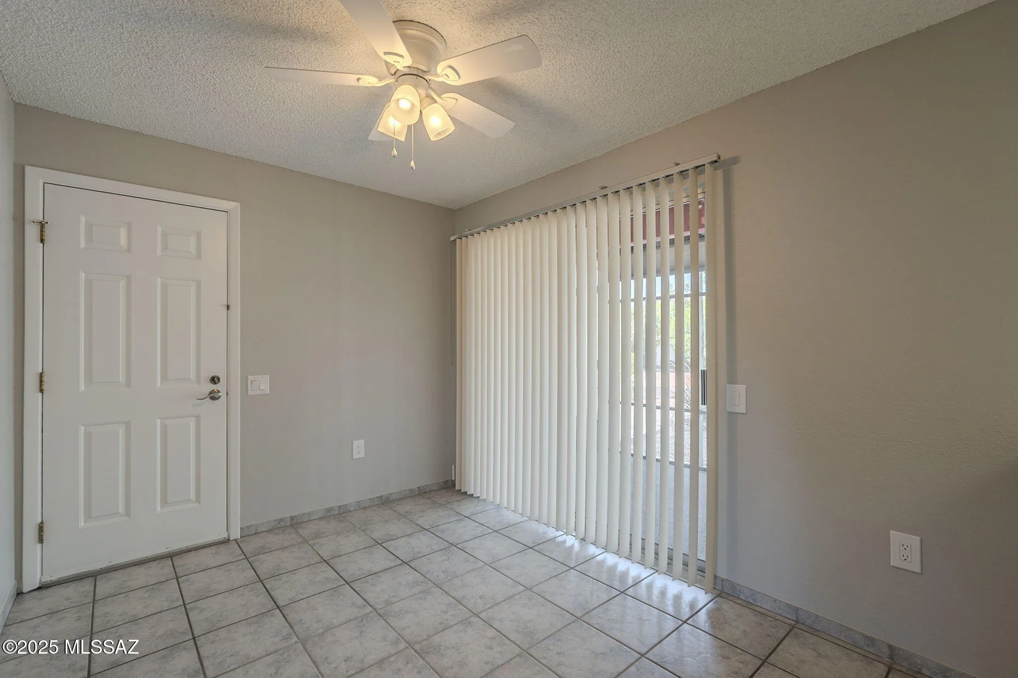 Property Slideshow image 11 of 42 | 653 n avenida tortuga, Green Valley, AZ, 85614