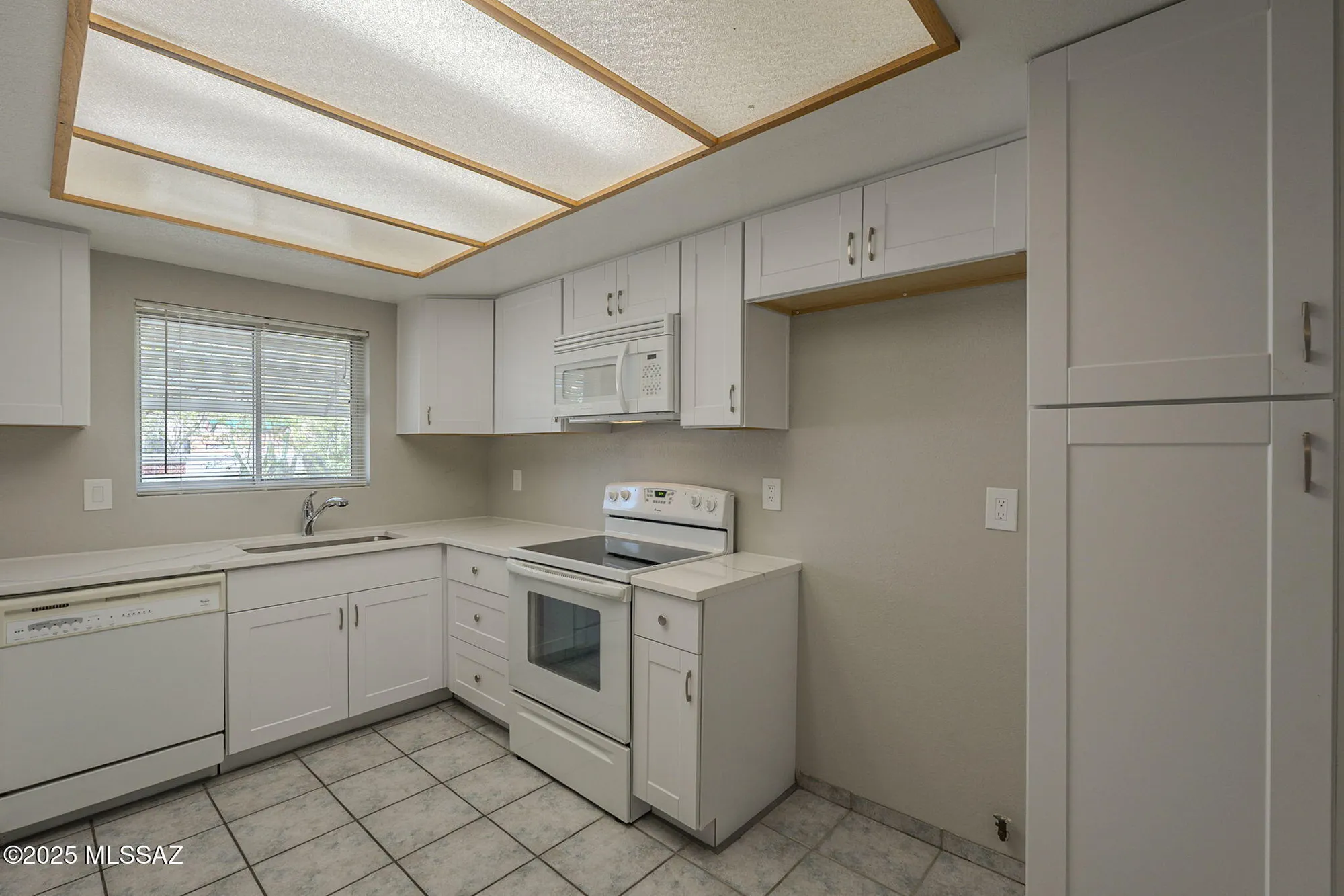 Property Slideshow image 17 of 42 | 653 n avenida tortuga, Green Valley, AZ, 85614