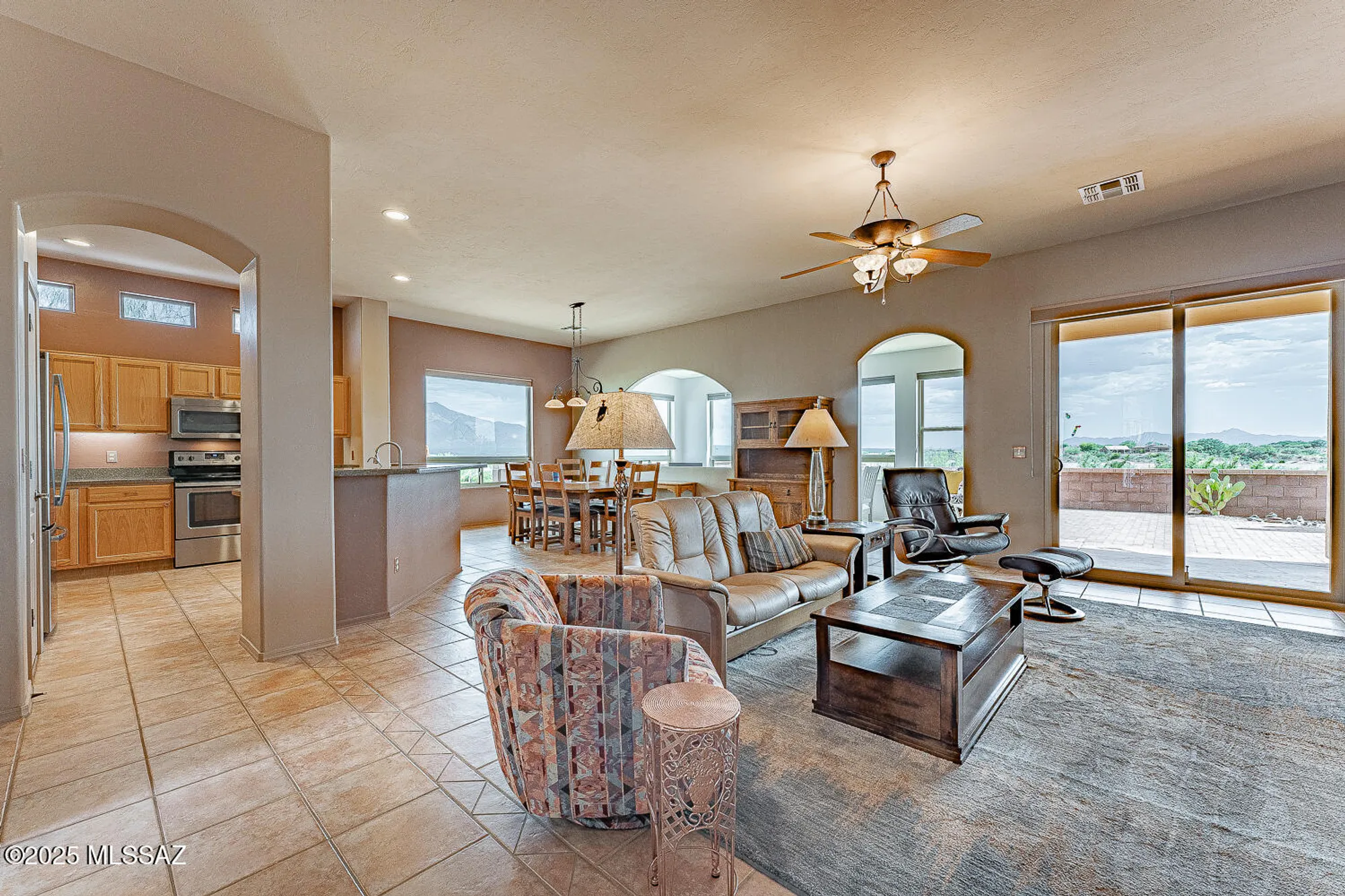 Property Slideshow image 8 of 39 | 2131 w calle guatamote, Green Valley, AZ, 85622