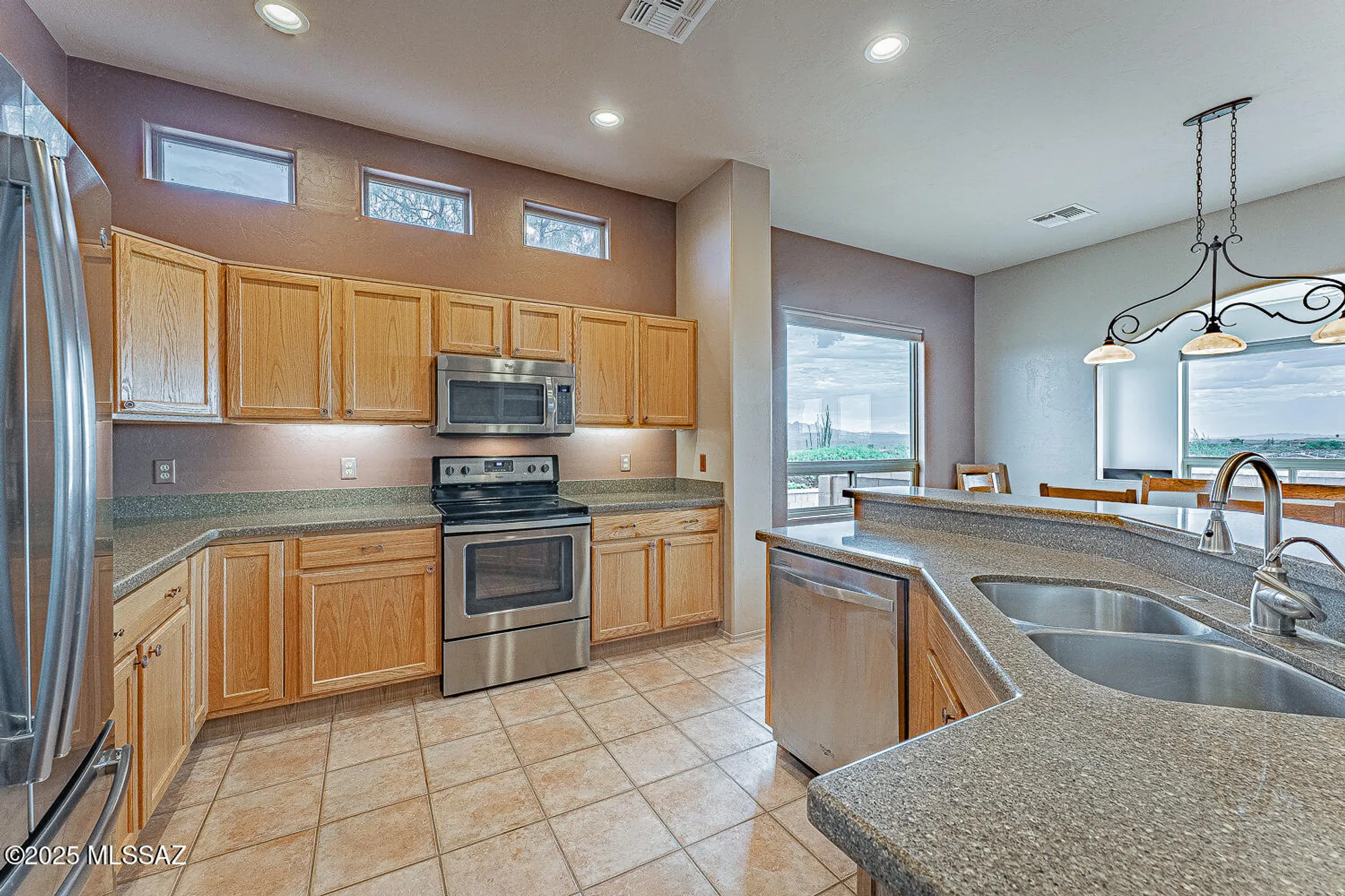 Property Slideshow image 4 of 39 | 2131 w calle guatamote, Green Valley, AZ, 85622
