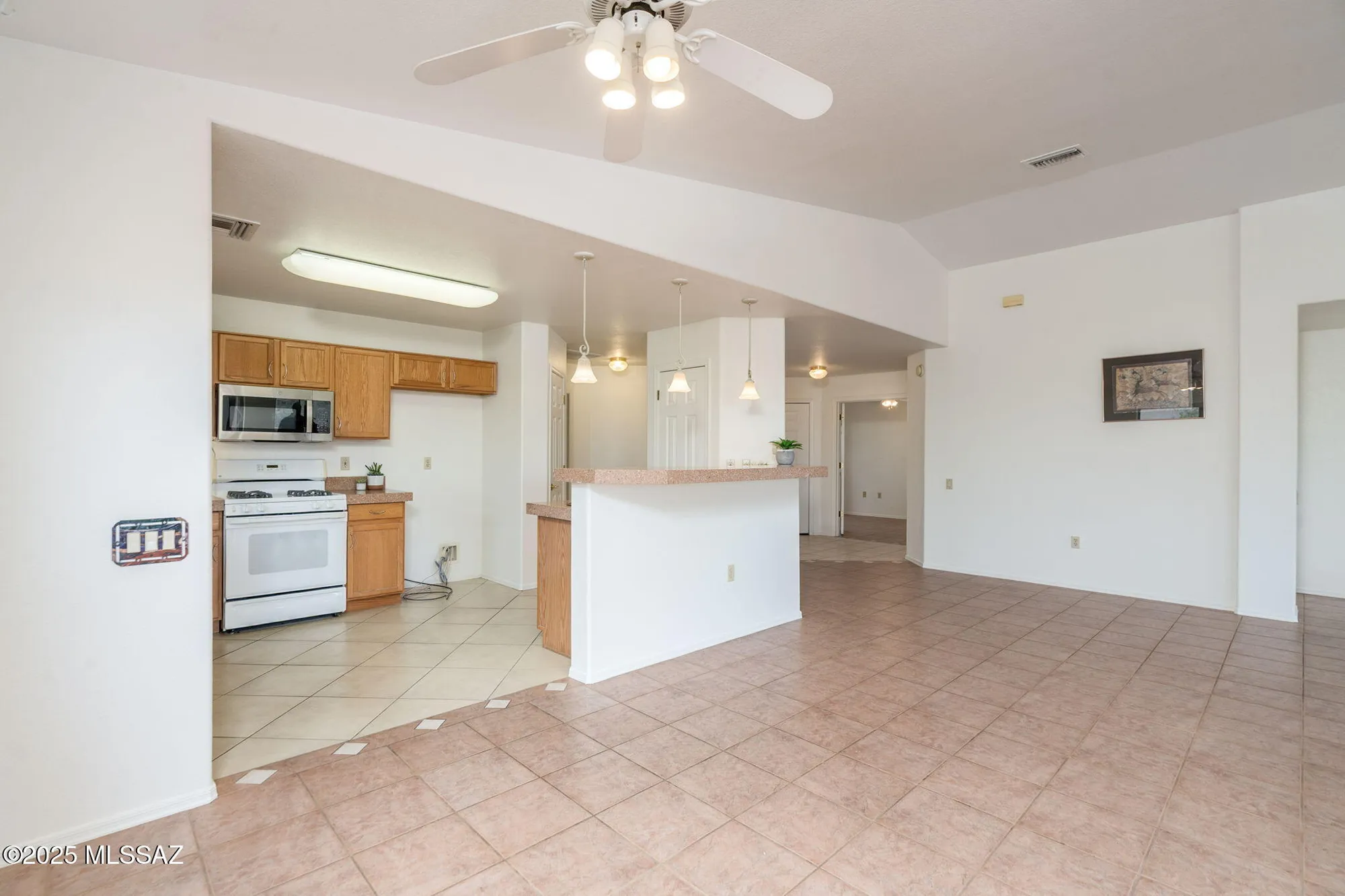 Property Slideshow image 15 of 50 | 1012 w union bell dr, Green Valley, AZ, 85614