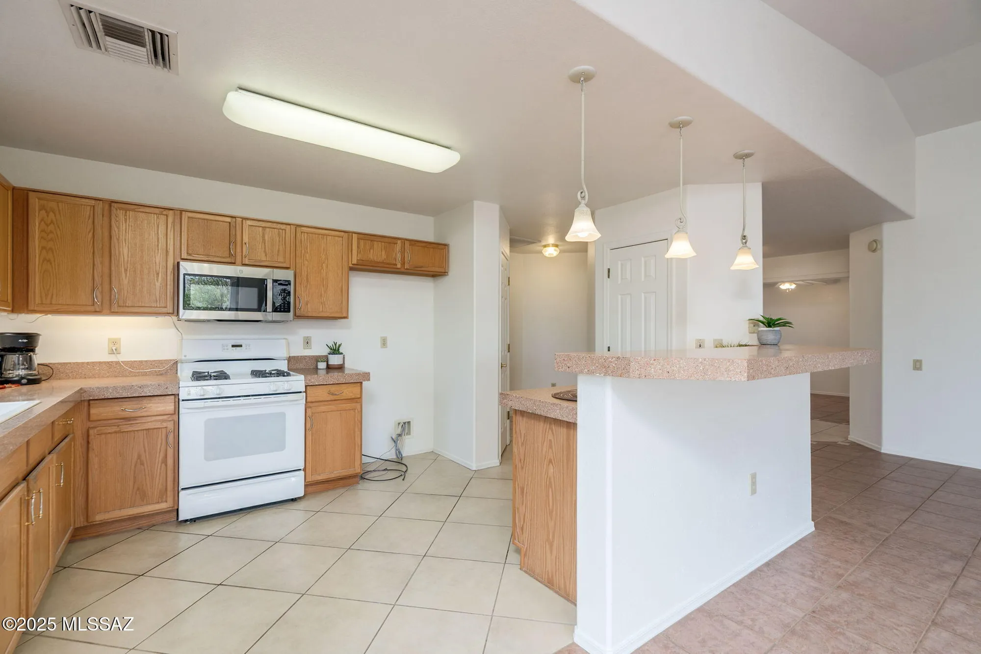 Property Slideshow image 16 of 50 | 1012 w union bell dr, Green Valley, AZ, 85614