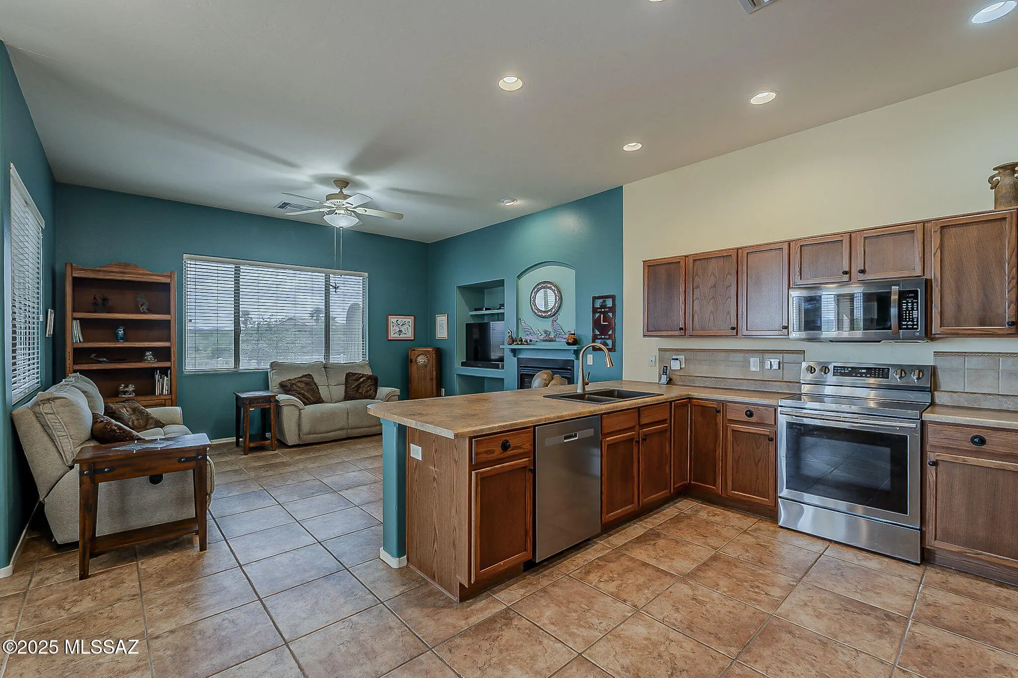 Property Slideshow image 16 of 47 | 2283 w calle guatamote, Green Valley, AZ, 85622
