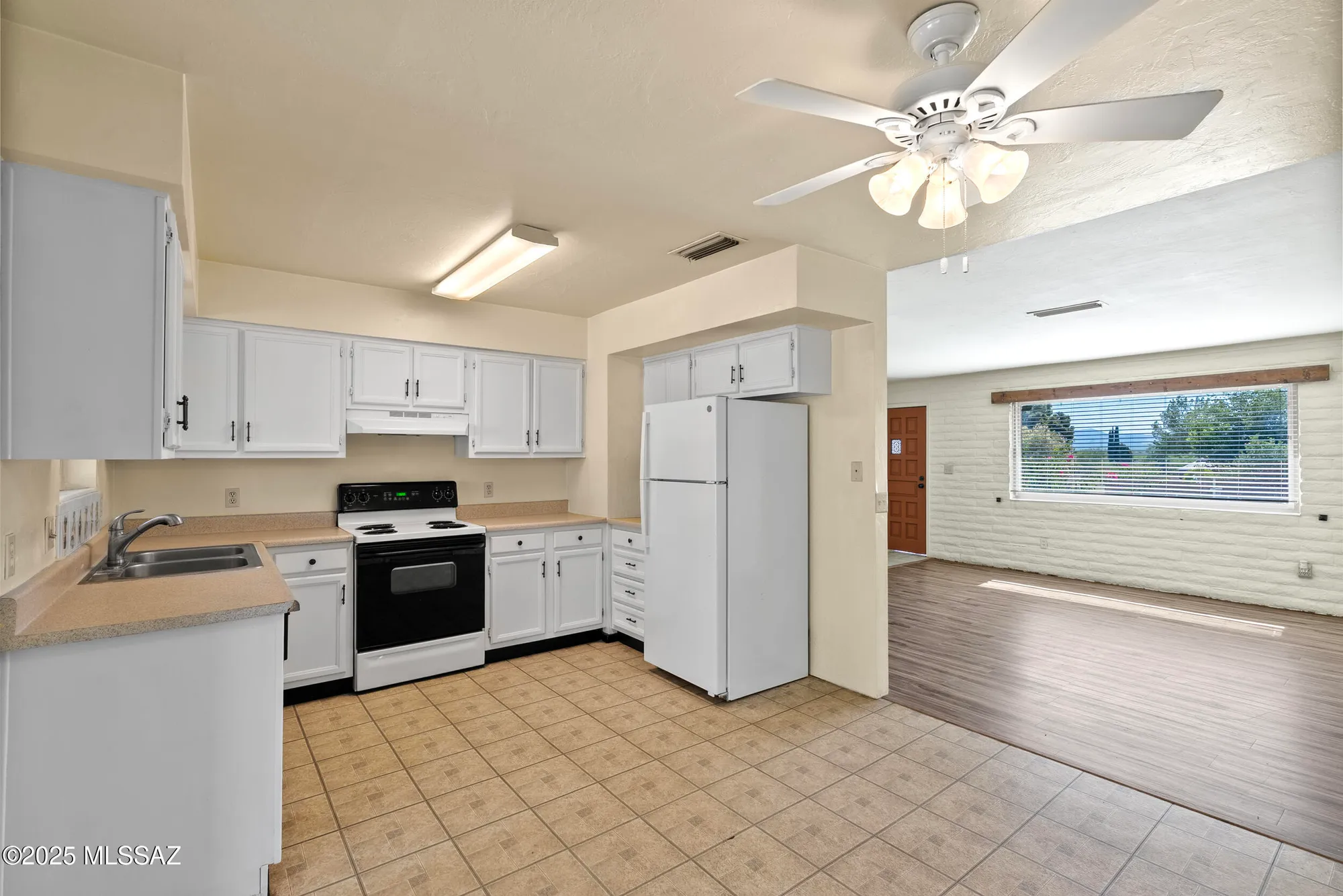 Property Slideshow image 10 of 39 | 1050 s la higuera, Green Valley, AZ, 85614