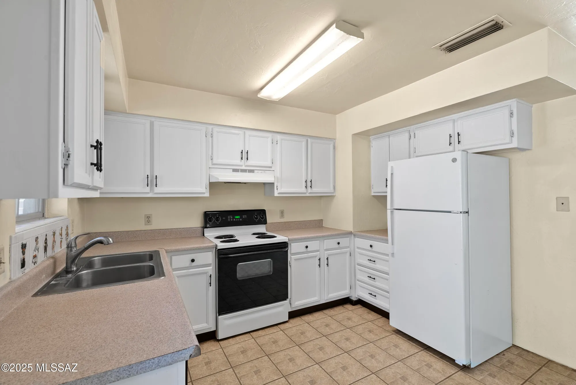 Property Slideshow image 12 of 39 | 1050 s la higuera, Green Valley, AZ, 85614