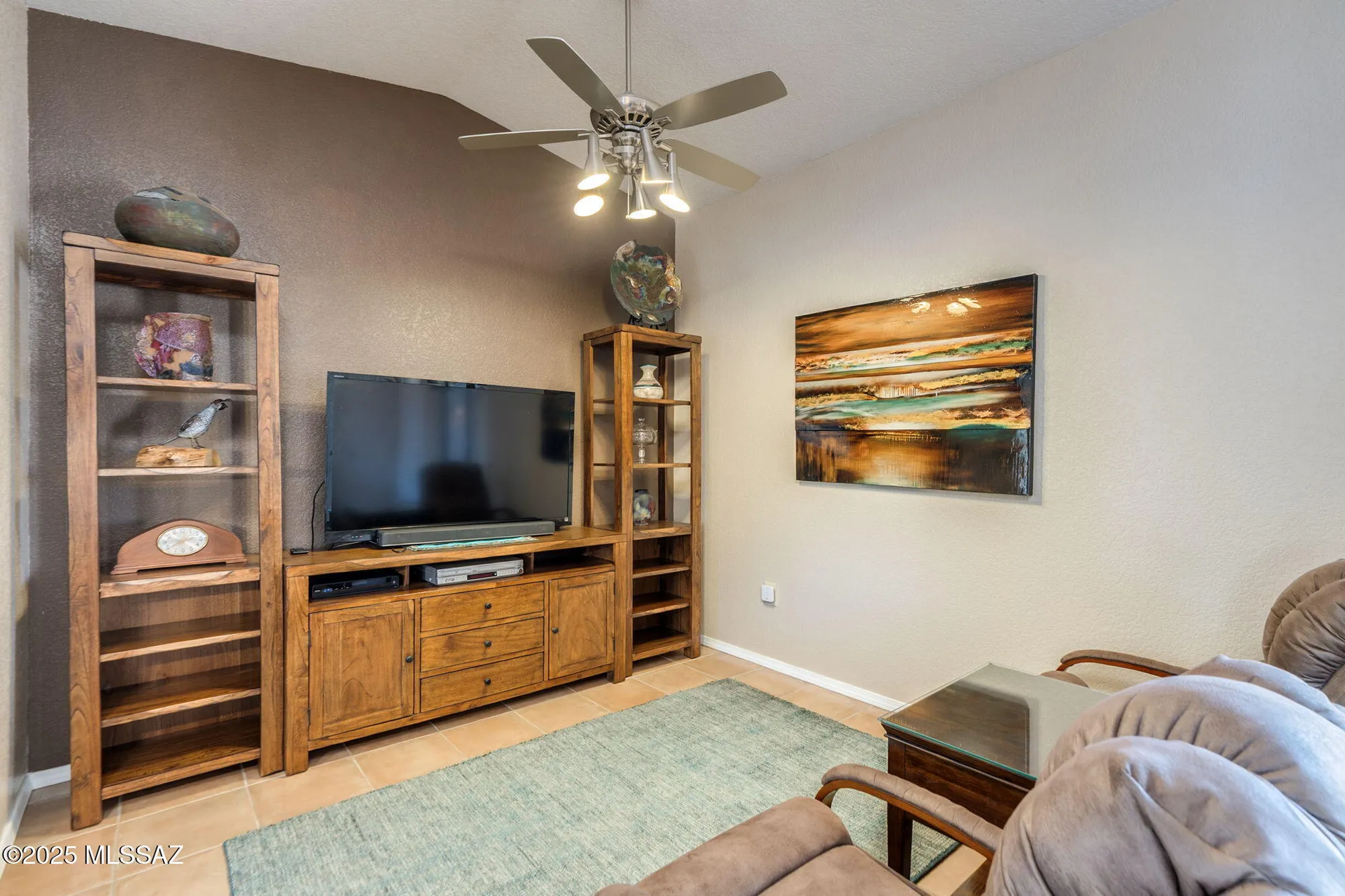 Property Slideshow image 8 of 50 | 1534 e bright angel dr, Oro Valley, AZ, 85755