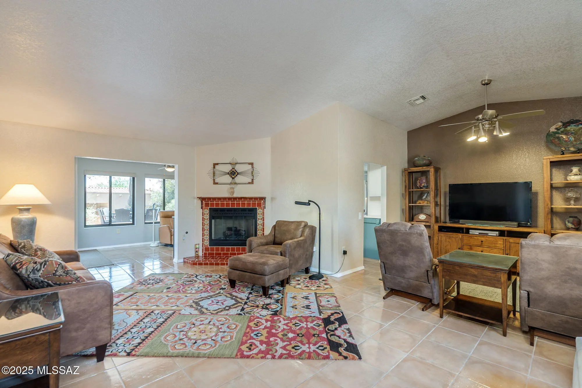 Property Slideshow image 5 of 50 | 1534 e bright angel dr, Oro Valley, AZ, 85755