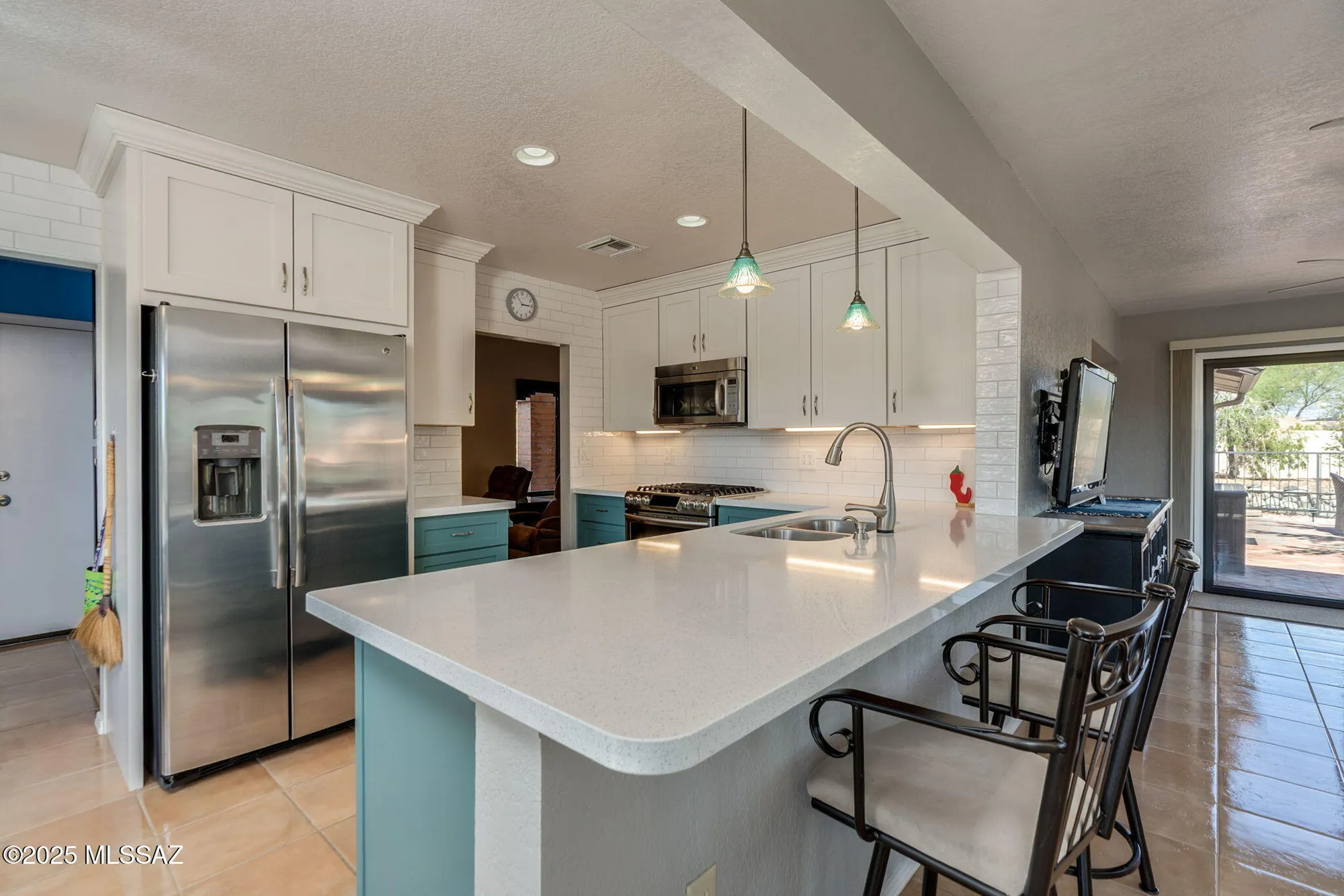 Property Slideshow image 12 of 50 | 1534 e bright angel dr, Oro Valley, AZ, 85755